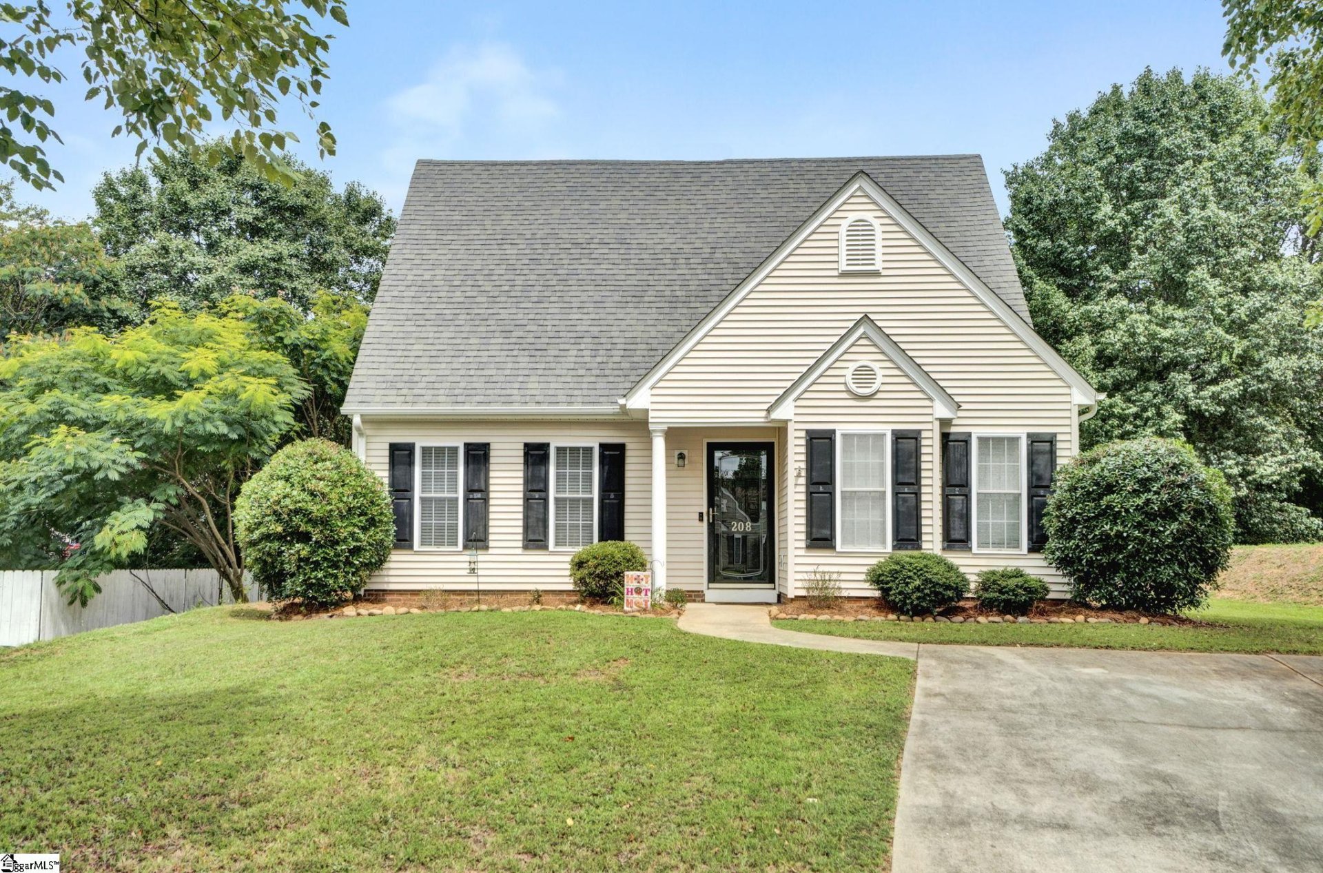 Property image 1 at 208 Glazed Springs Court, Easley, SC 29642