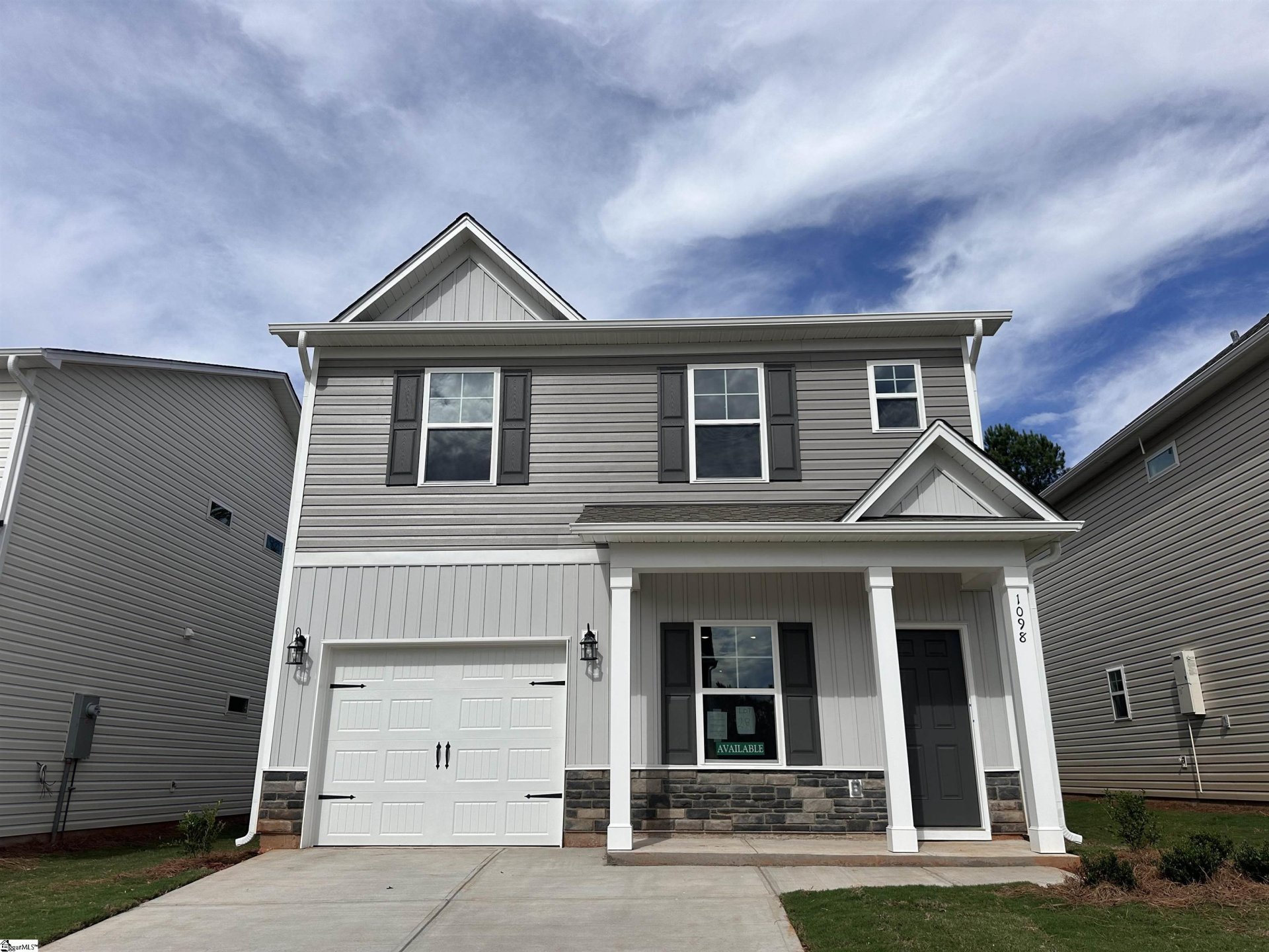 Property image 1 at 1098 Silverbend Trail, Duncan, SC 29334