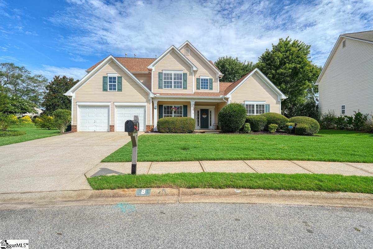 Property image 1 at 8 Breezewood Court, Greenville, SC 29607