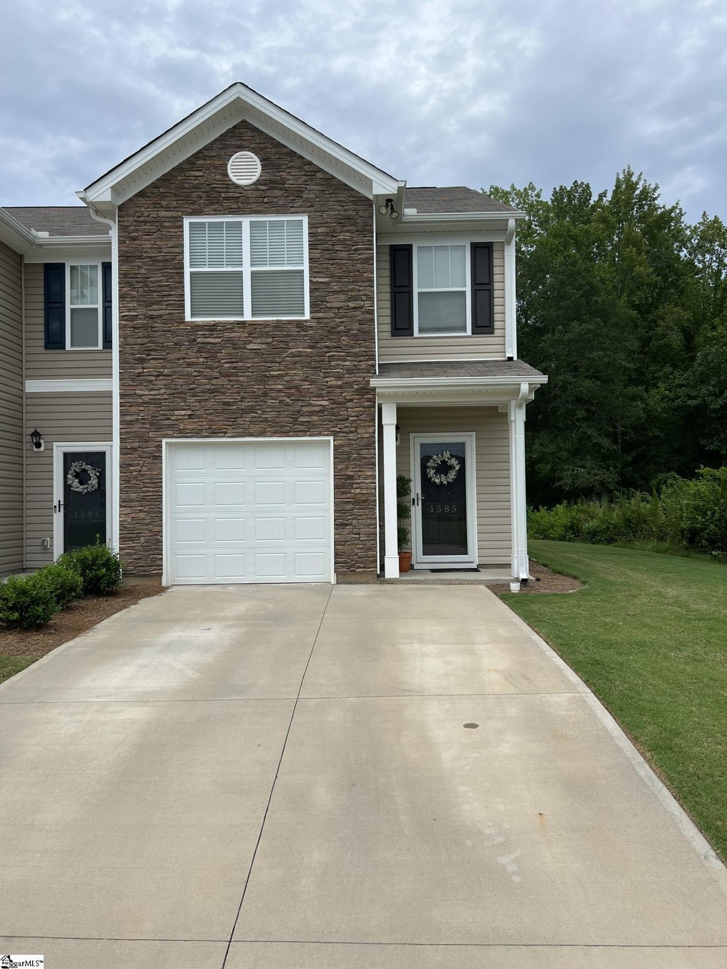 Property image 1 at 1585 Katherine Court, Boiling Springs, SC 29316