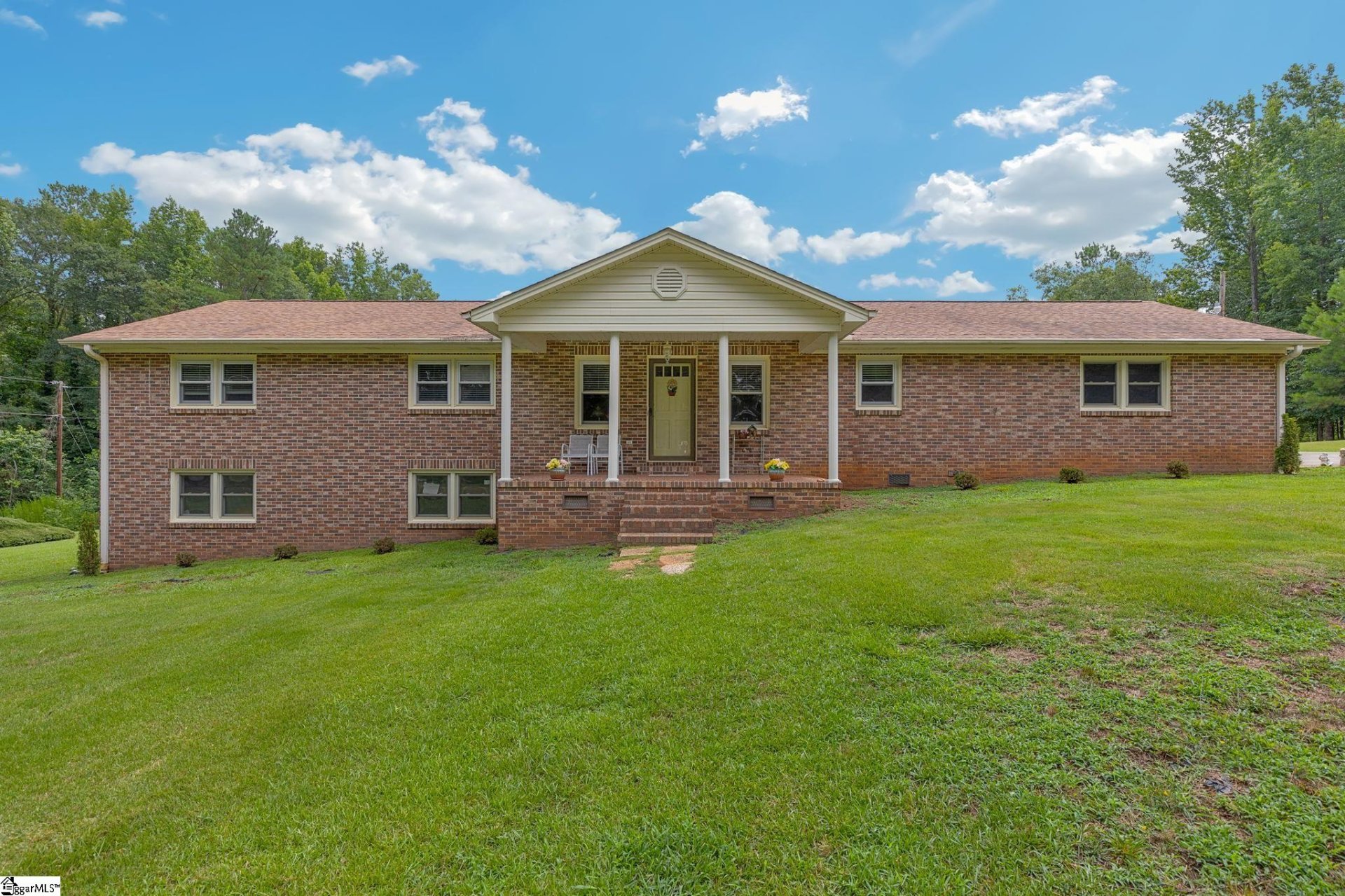 Property image 1 at 1219 Lakeside Drive, Anderson, SC 29621