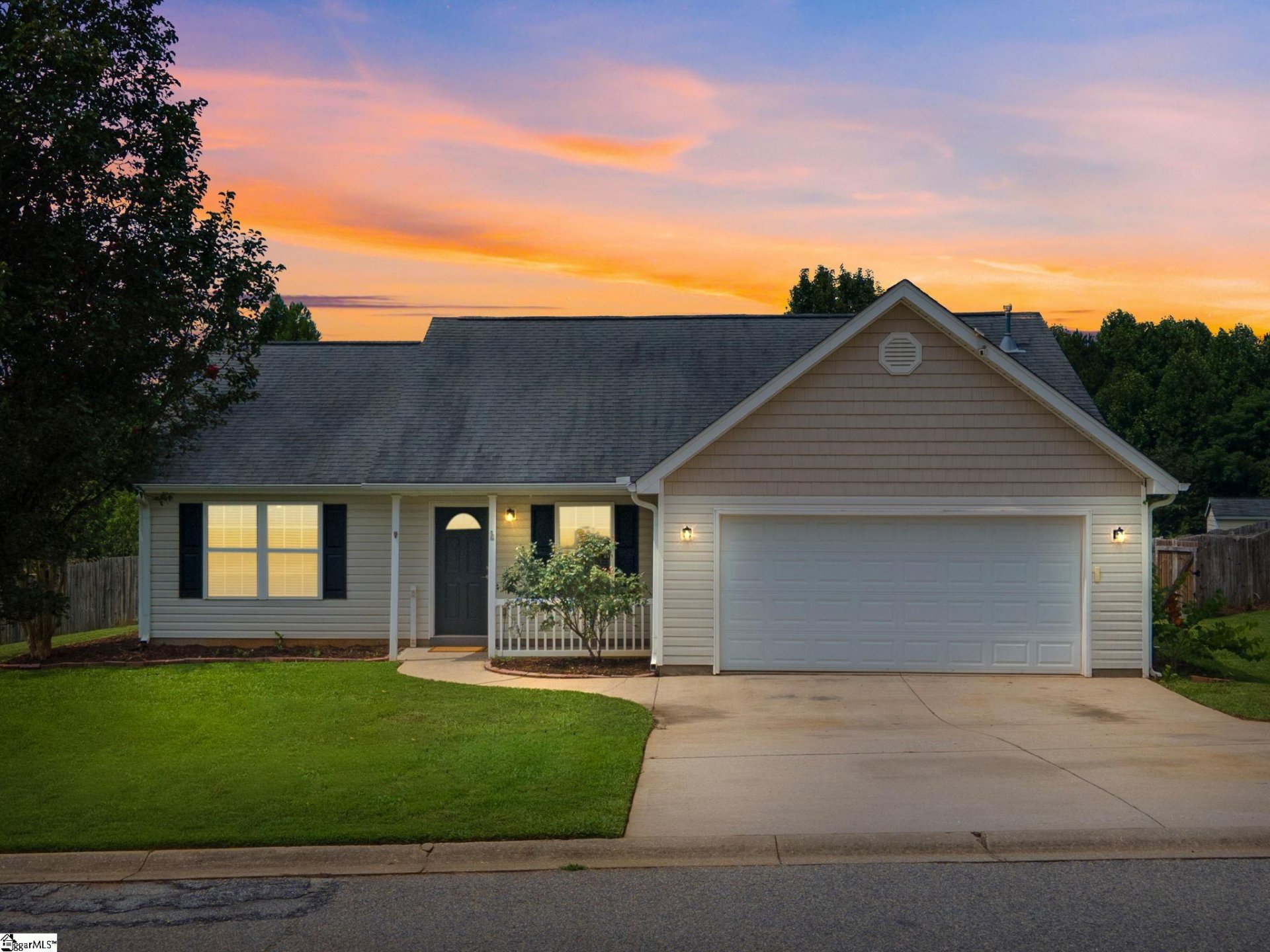 Property image 1 at 6 REGIONAL Drive, Greer, SC 29651