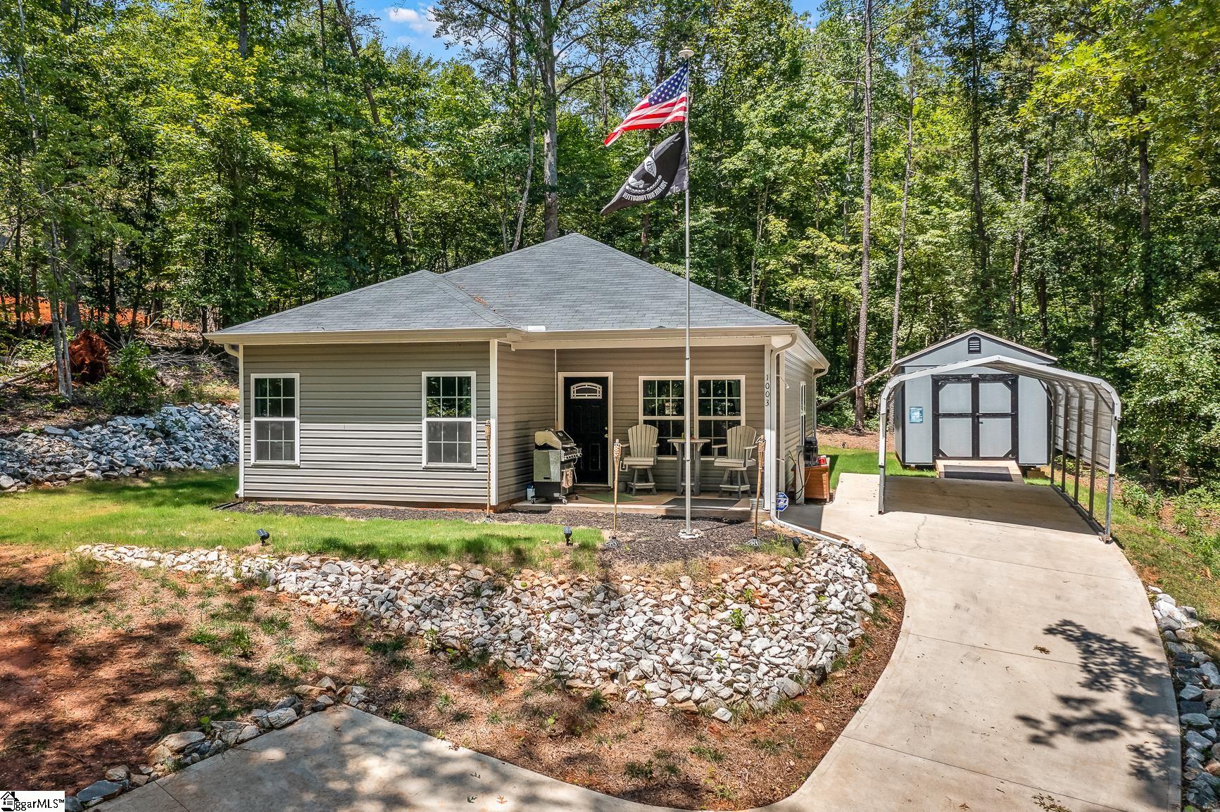 Property image 1 at 1003 sussex Drive, Westminster, SC 29693