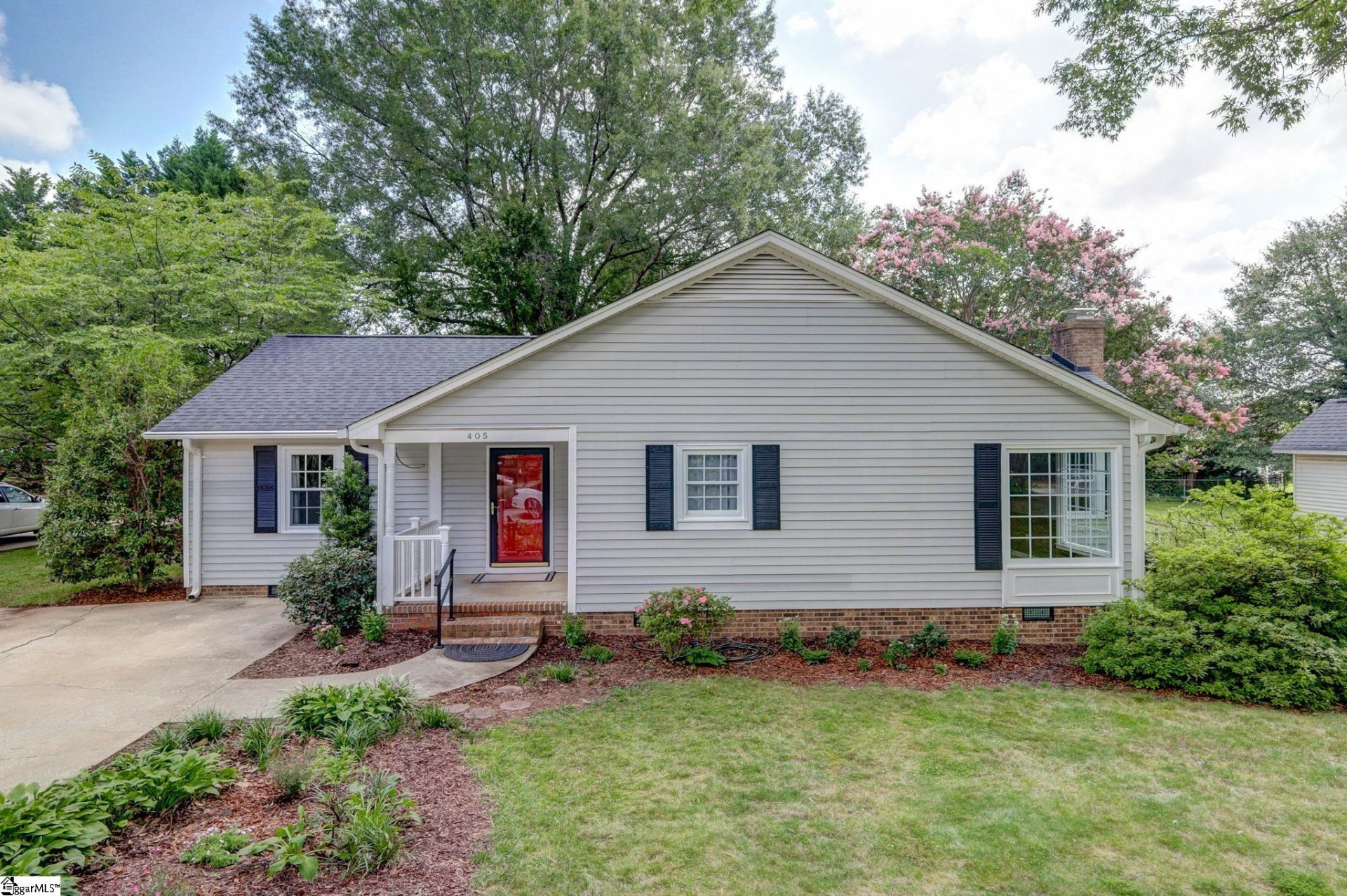 Property image 1 at 405 S Batesville Road, Greer, SC 29650