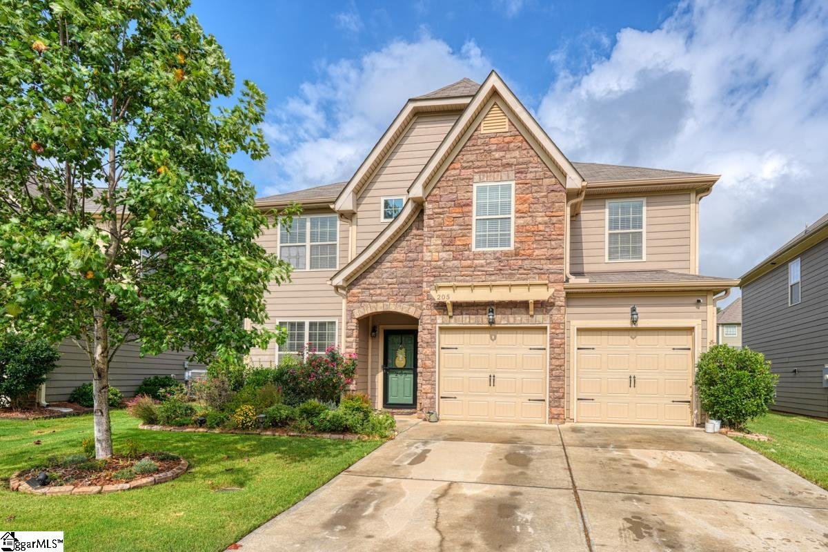 Property image 1 at 205 Redmont Court, Simpsonville, SC 29680