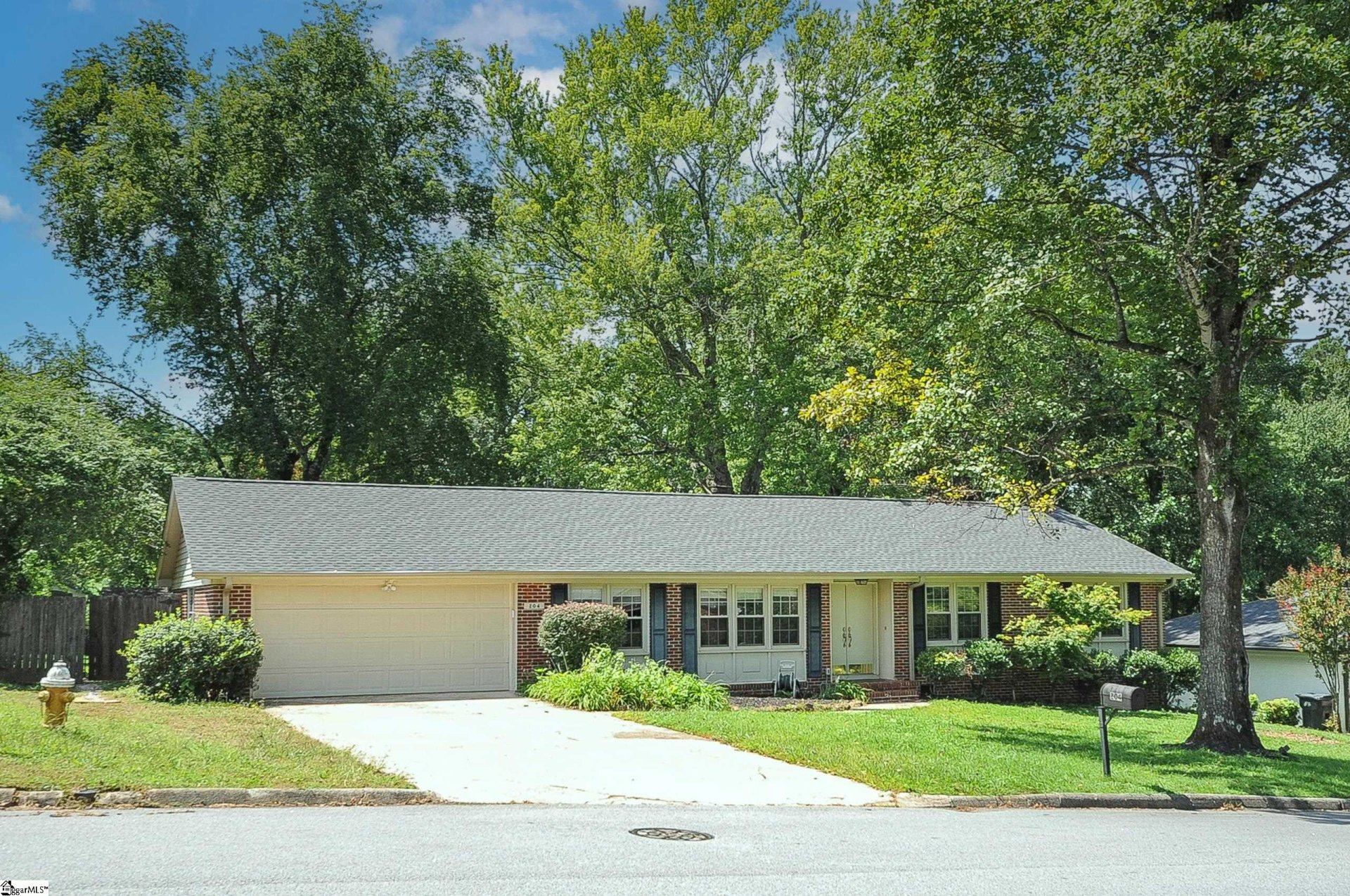 Property image 1 at 204 Sherborne Drive, Greenville, SC 29615