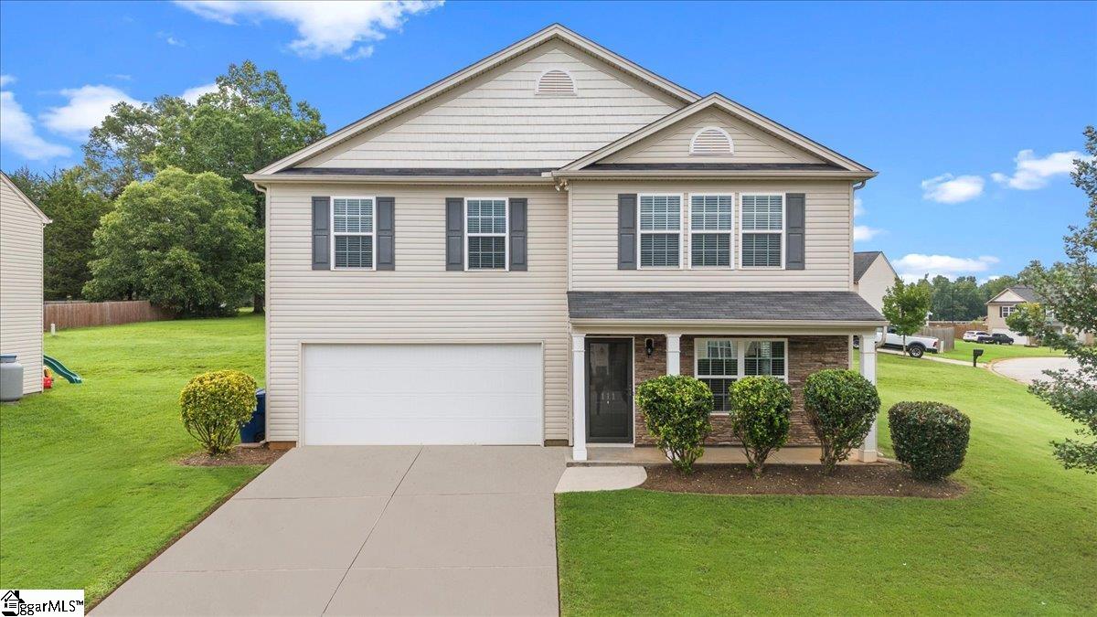 Property image 1 at 111 Hickory Knob Lane, Wellford, SC 29385