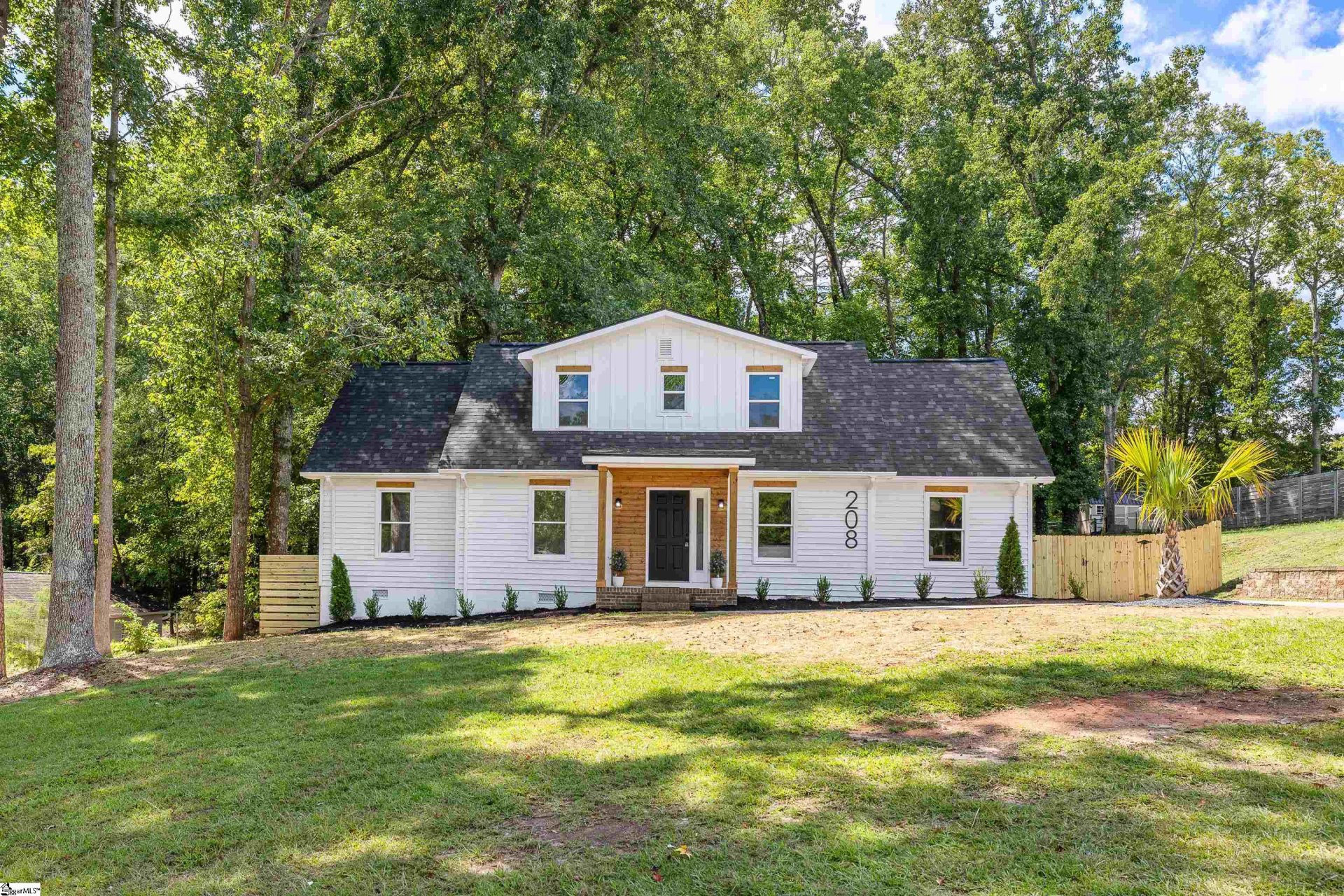 Property image 1 at 208 Williamsburg Way, Easley, SC 29642