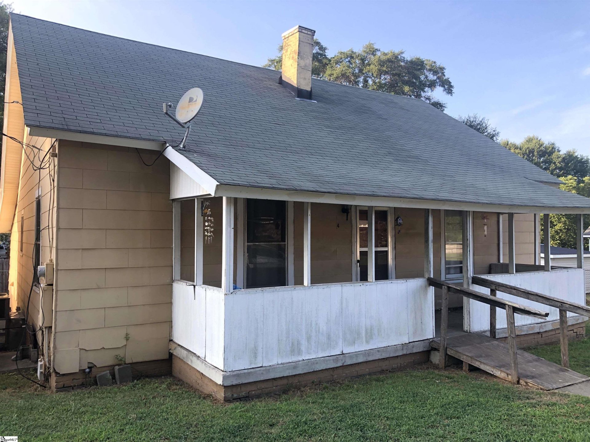 Property image 1 at 4 25th Street, Greer, SC 29651