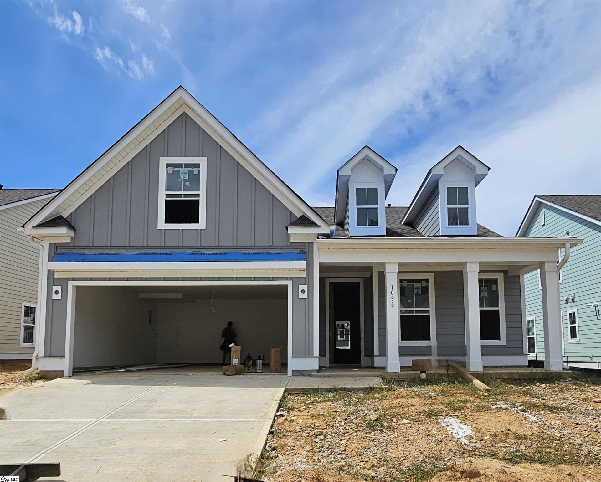 1096 Cortland Valley