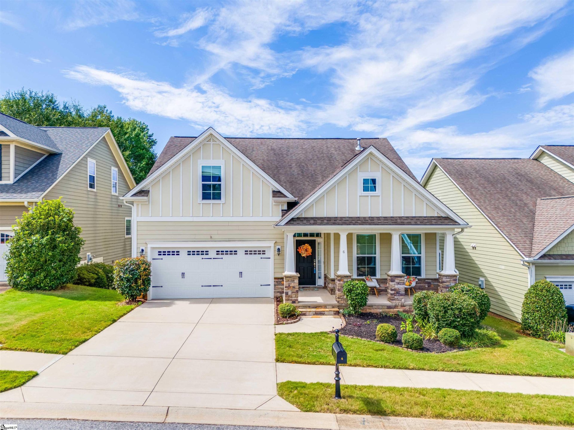 Property image 1 at 6 Hogarth Street, Greenville, SC 29617