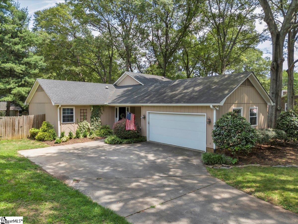 Property image 1 at 111 Trenton Lane, Greer, SC 29650