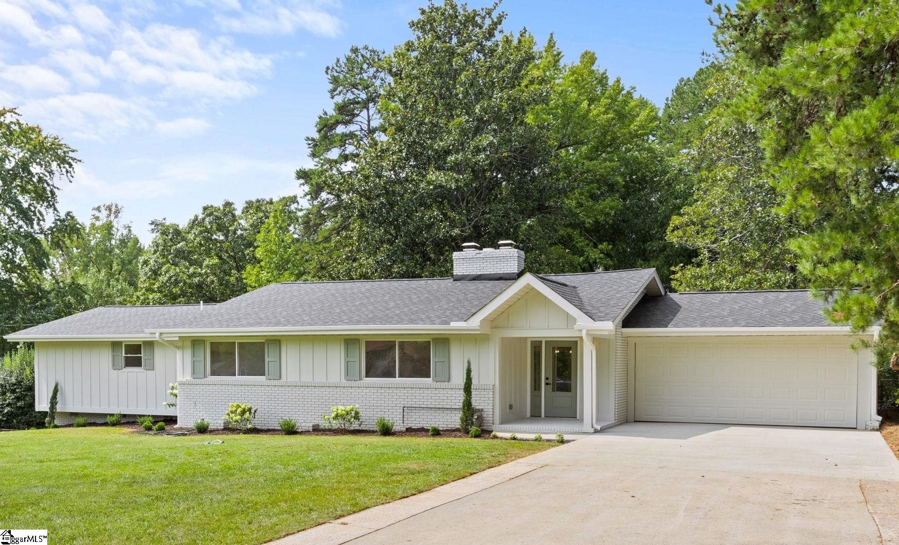 Property image 1 at 8 Yancey Drive, Greenville, SC 29615