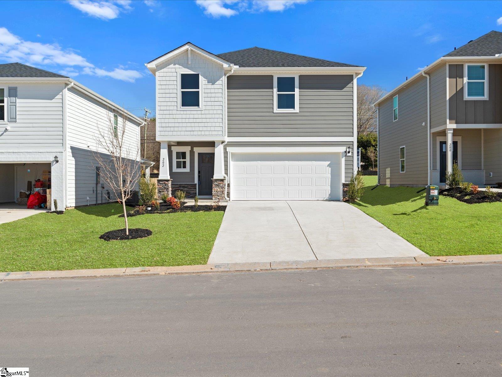 Property image 1 at 202 Penland Lane, Simpsonville, SC 29680