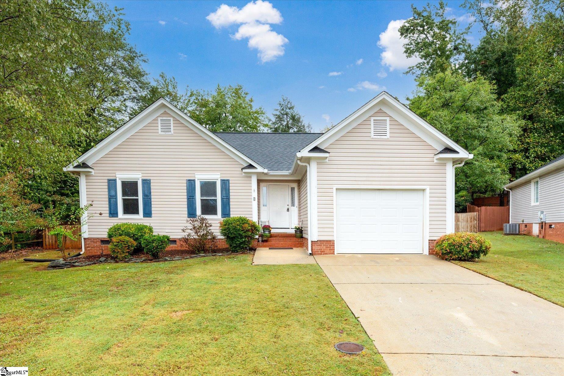 Property image 1 at 6 Mountain Trace Court, Greenville, SC 29609