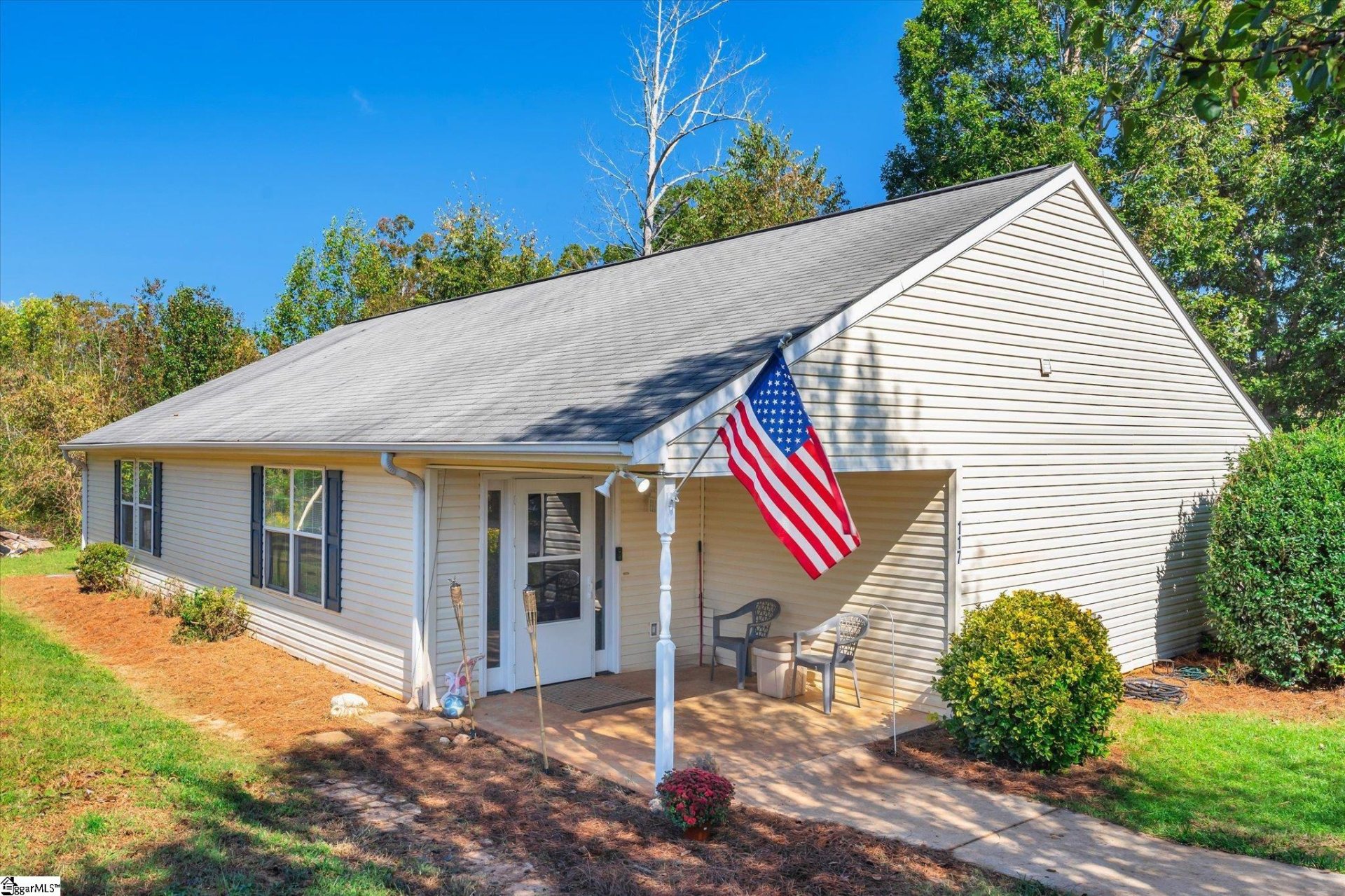 Property image 1 at 117 Greatview Lane, Greenville, SC 29611-7440