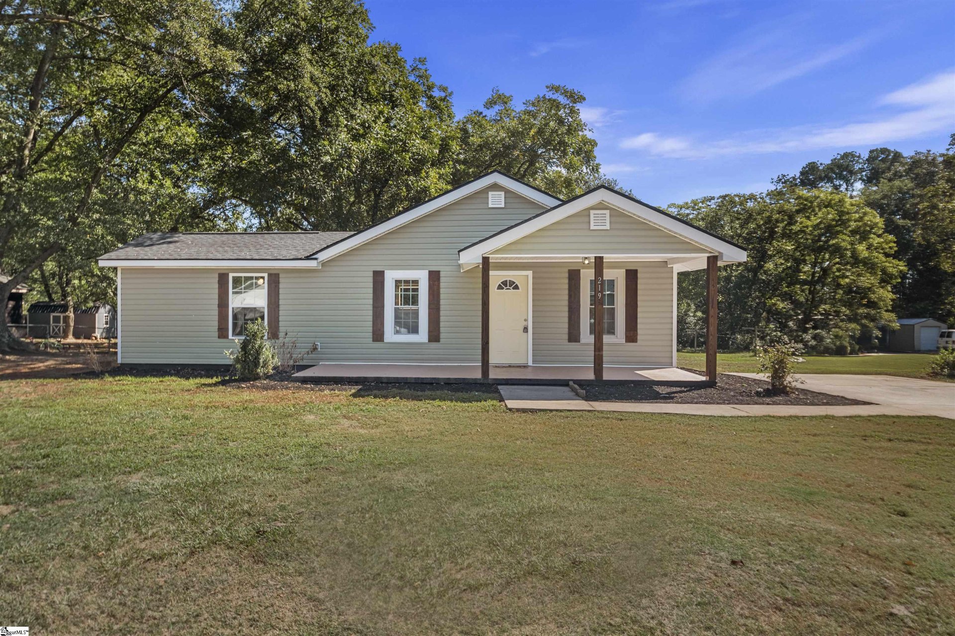 Property image 1 at 219 Nalley Street, Easley, SC 29640
