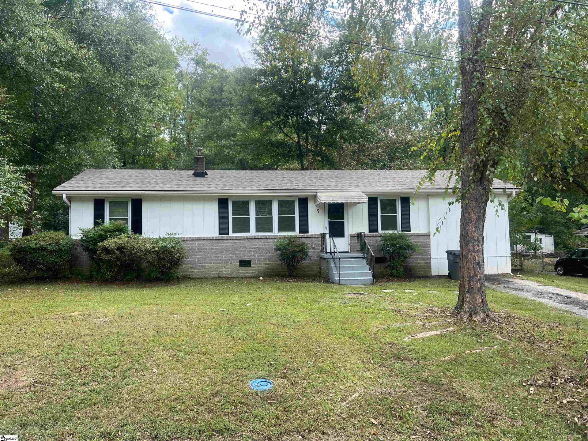 Property image 1 at 9 June Lane, Greenville, SC 29605