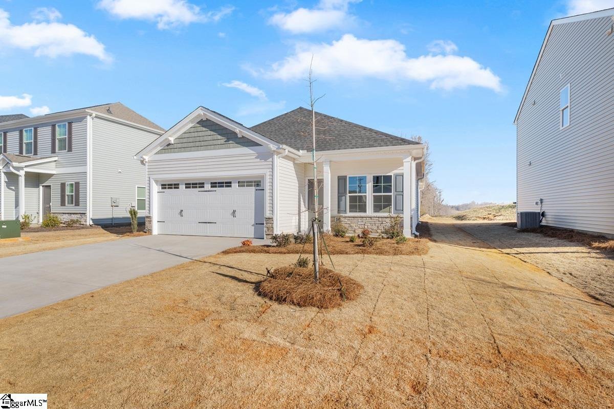 Property image 1 at 12019 Lansbury Drive, Inman, SC 29349