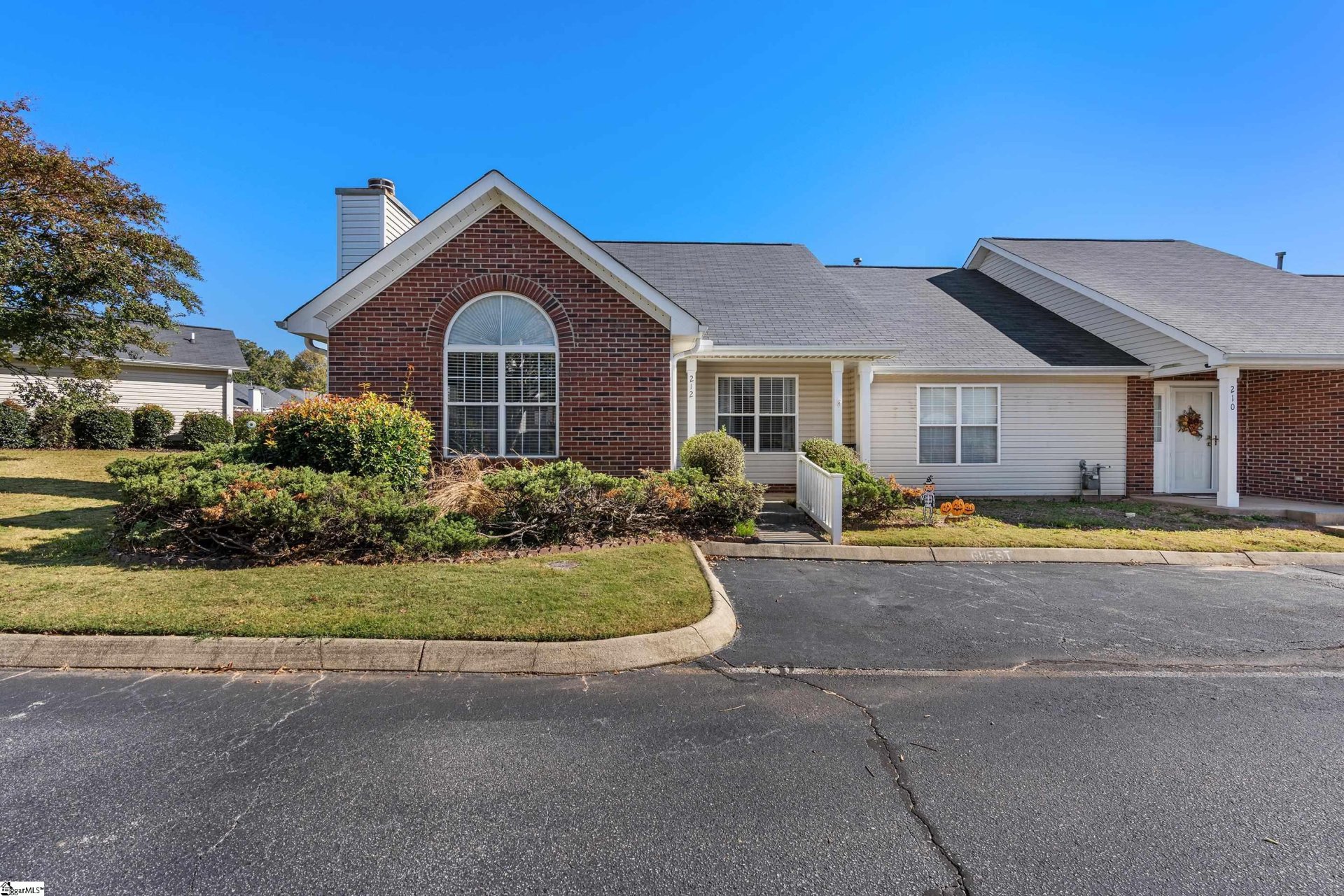 Property image 1 at 212 Woodruff Park Lane, Simpsonville, SC 29681