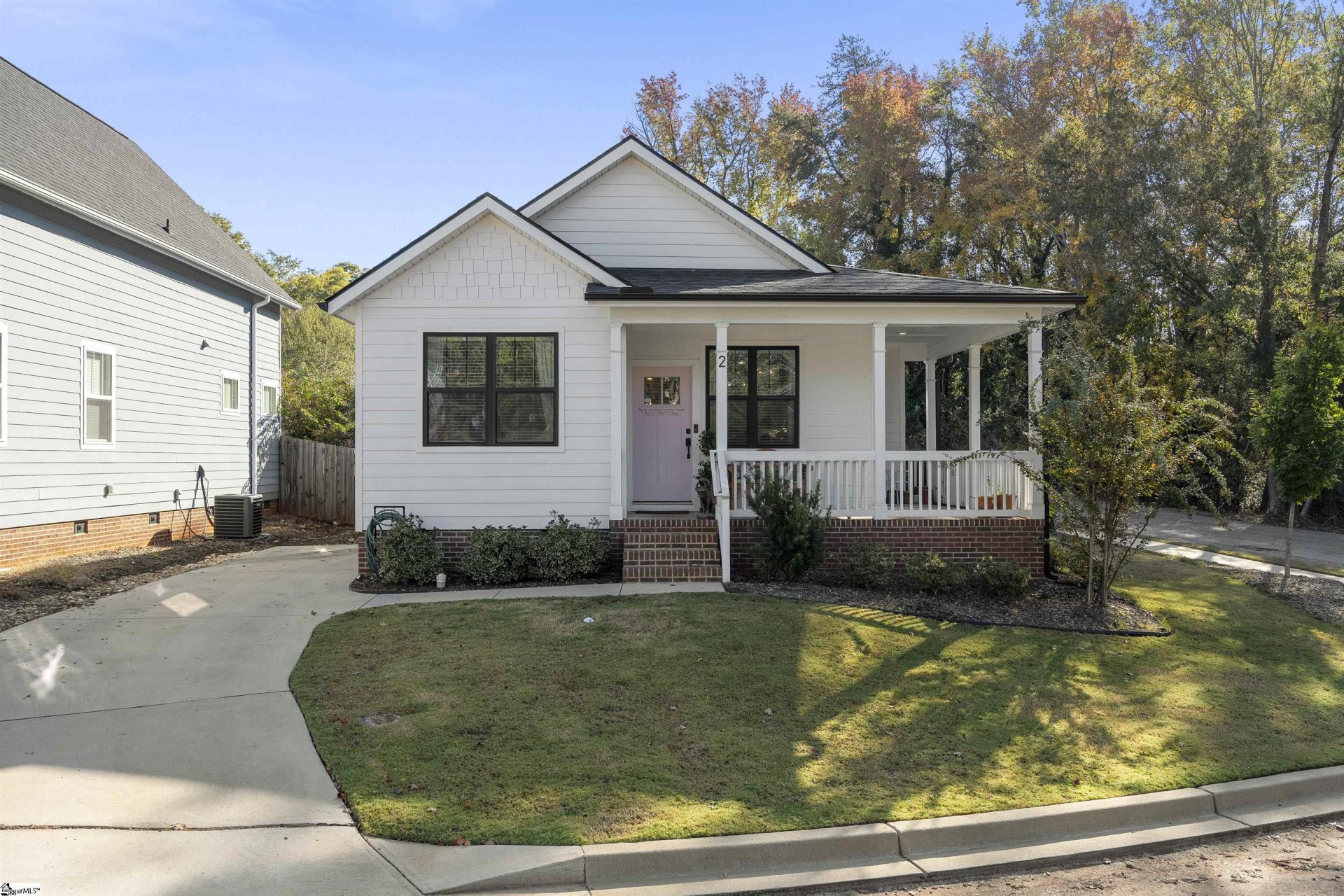 Property image 1 at 2 Joseph Mathis Way, Greenville, SC 29607