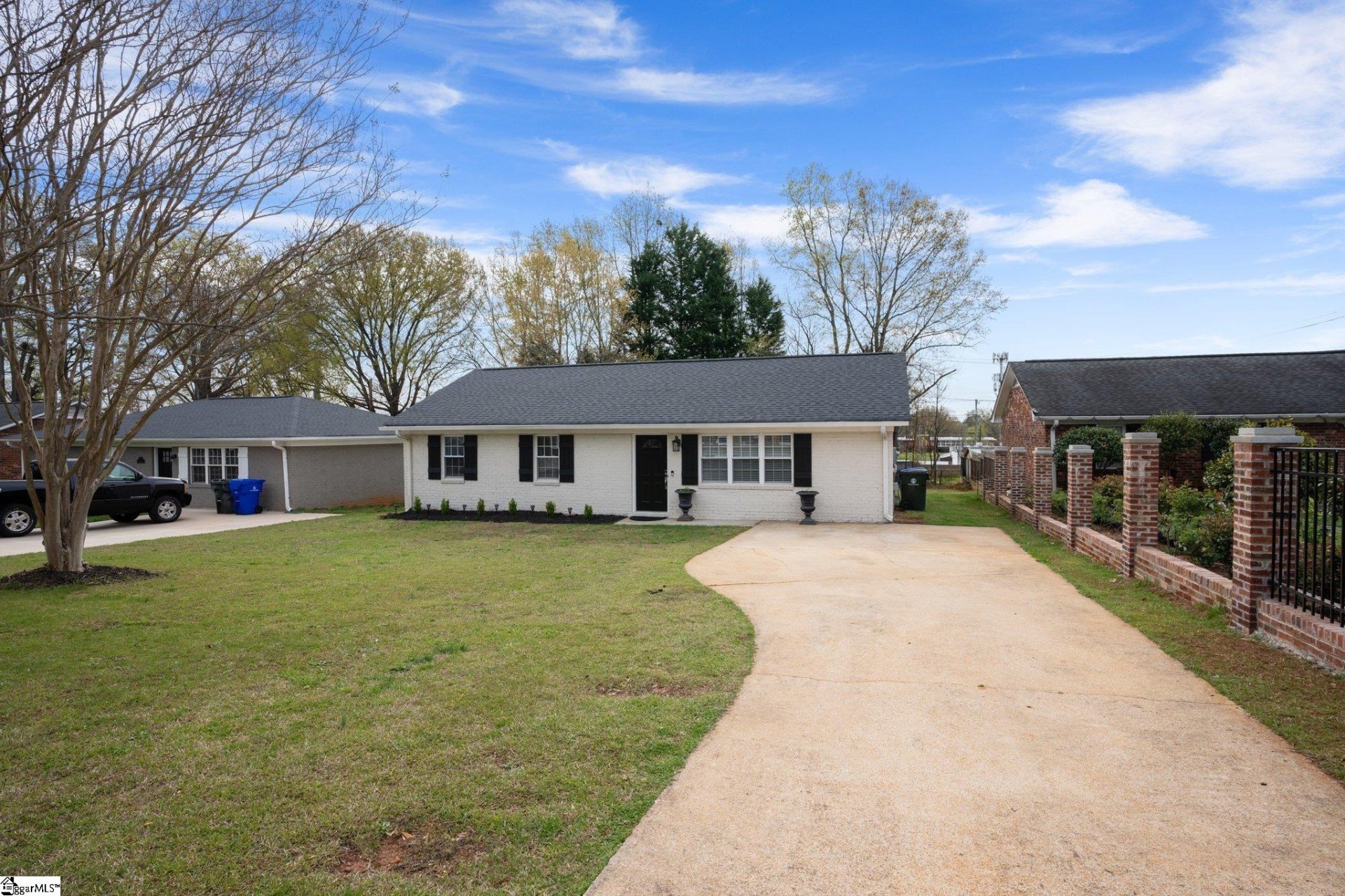 Property image 1 at 4 Bradley Boulevard, Greenville, SC 29609