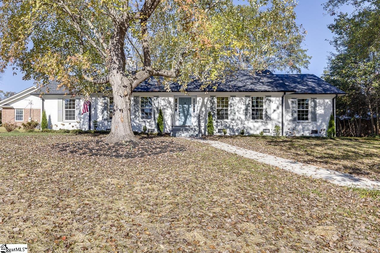 Property image 1 at 3 Vaille Drive, Taylors, SC 29687