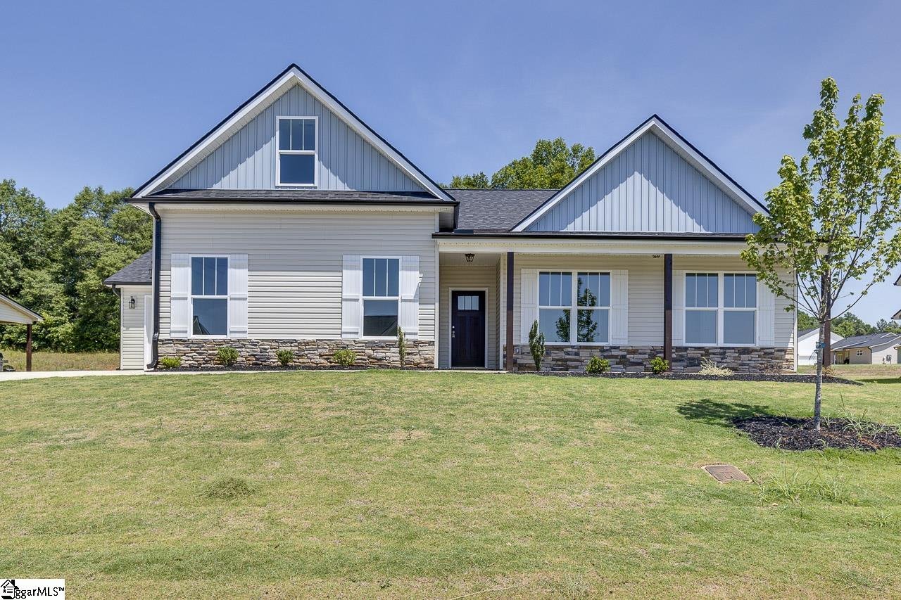 Property image 1 at 202 Legacy Lane, Pickens, SC 29657
