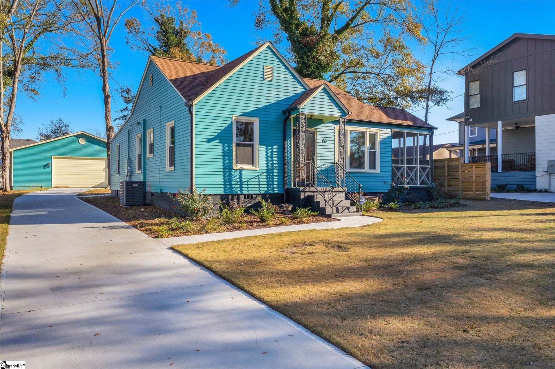 Property image 1 at 2 Manning Street, Greenville, SC 29601