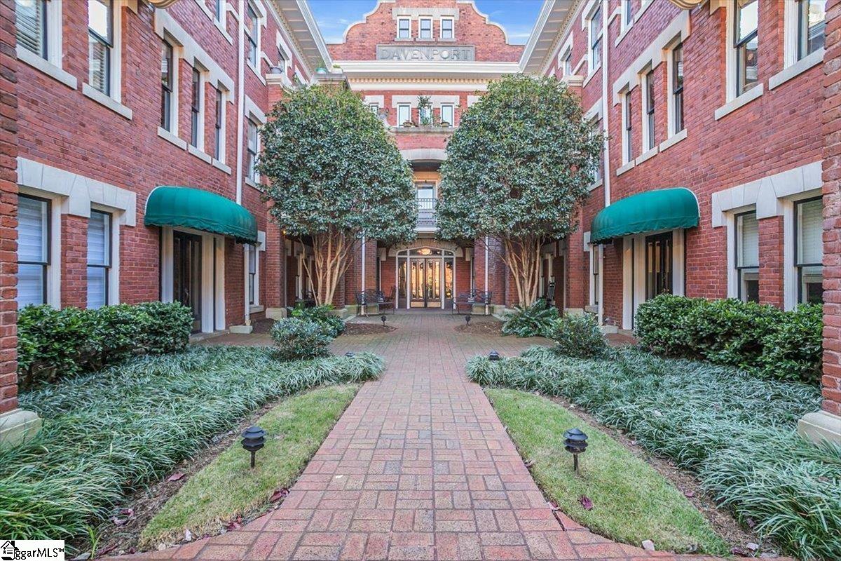 Property image 1 at 400 E Washington Street, Greenville, SC 29601