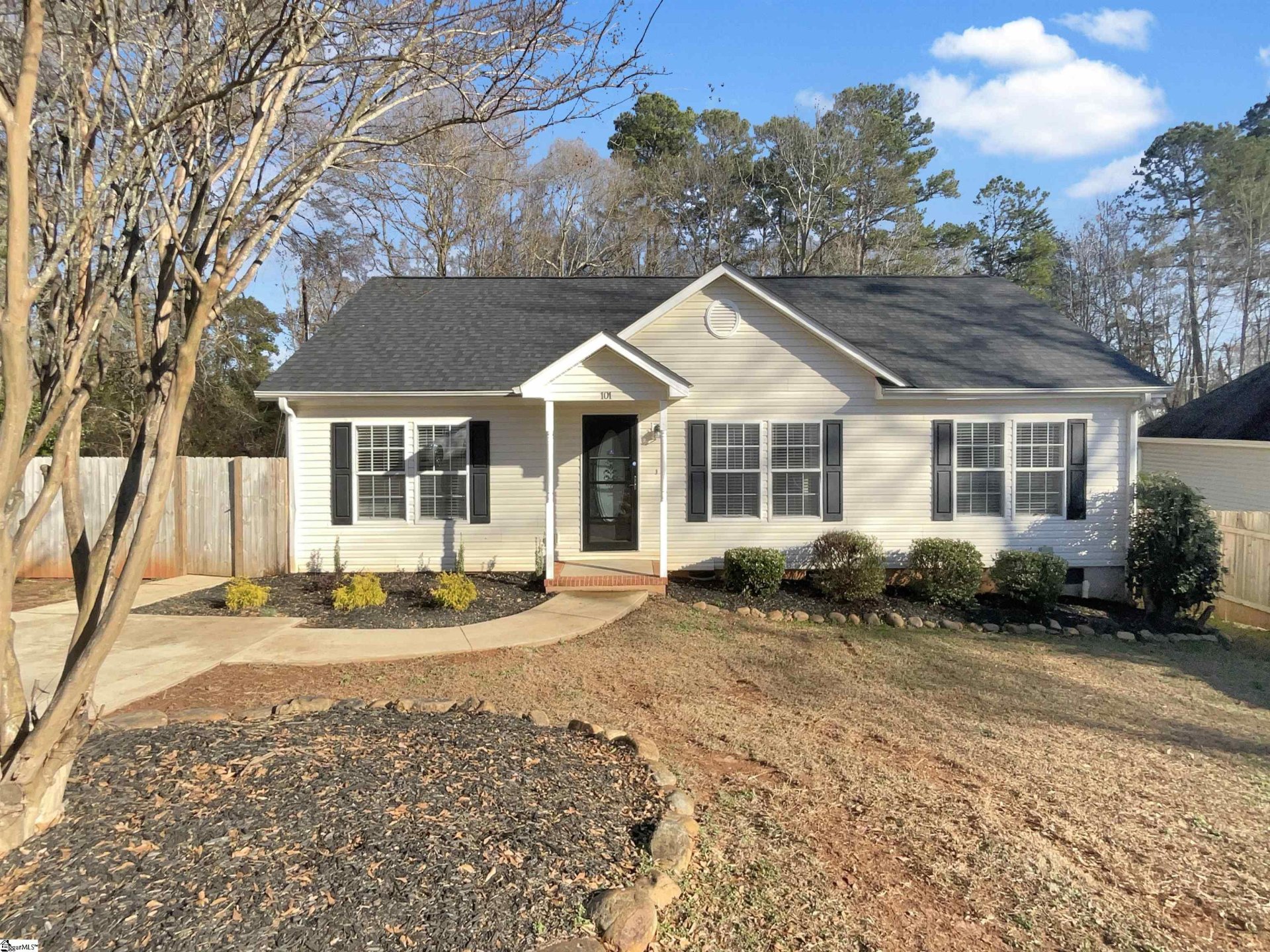 Property image 1 at 101 Caroway Court, Spartanburg, SC 29303