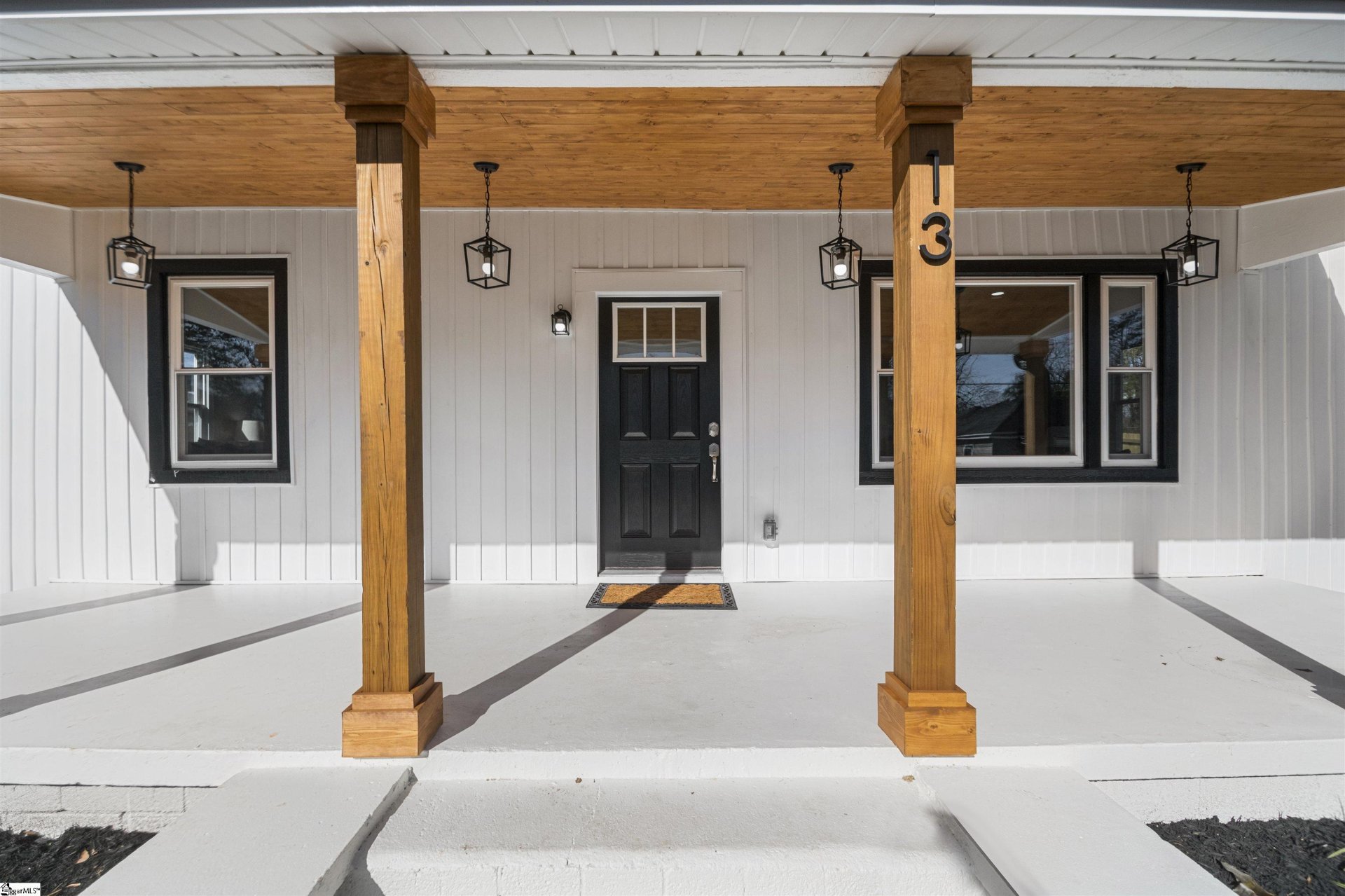 Property image 1 at 13 7th Street, Greenville, SC 29611