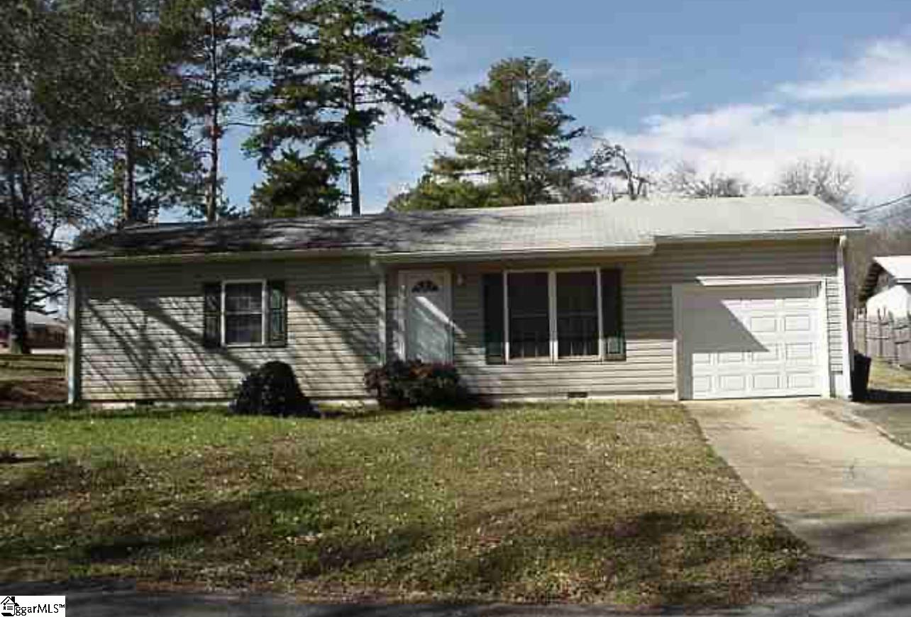 Property image 1 at 1 Lamar Circle, Greenville, SC 29605