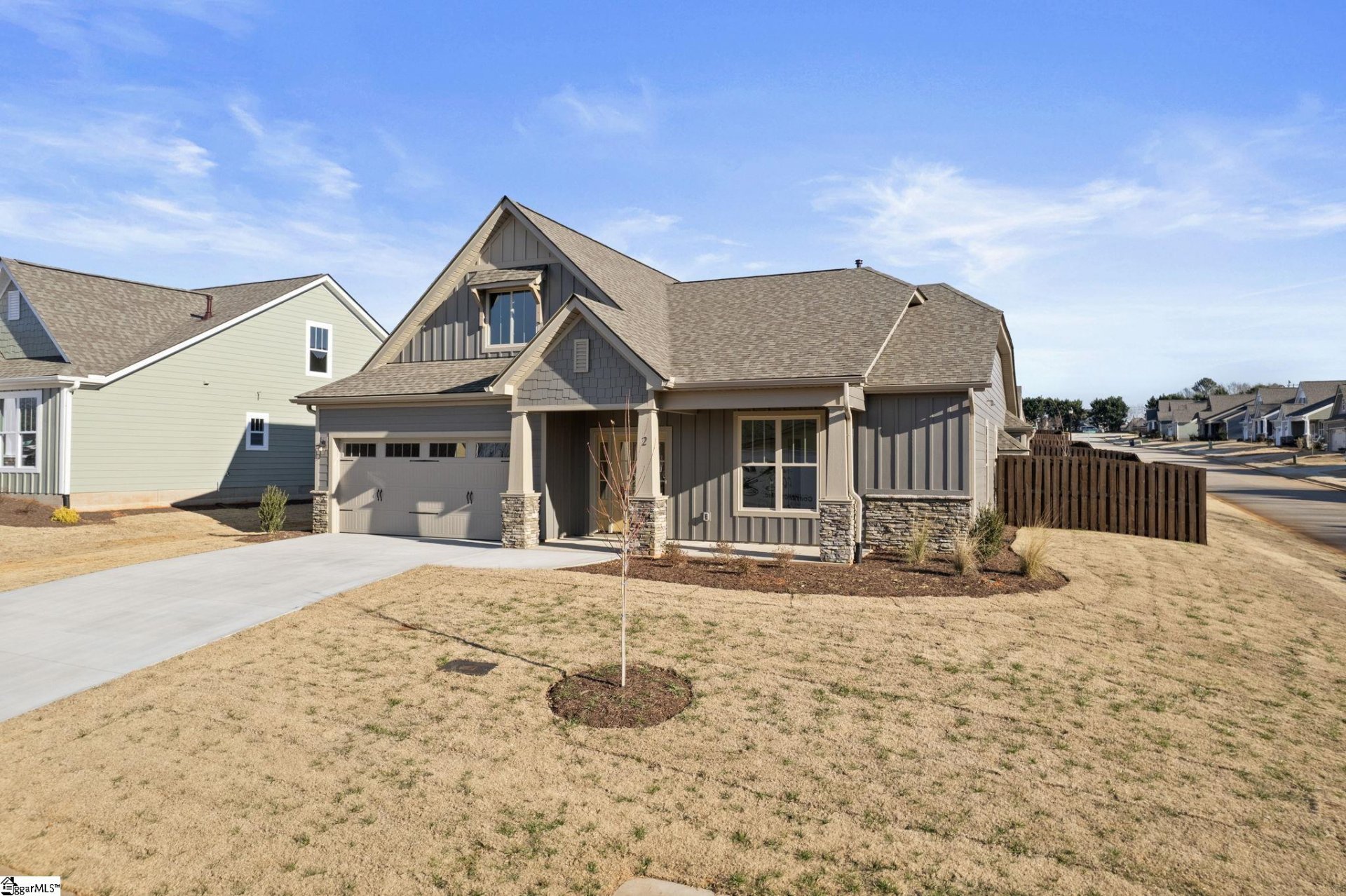 Property image 1 at 2 Ainsworth Street, Greenville, SC 29607