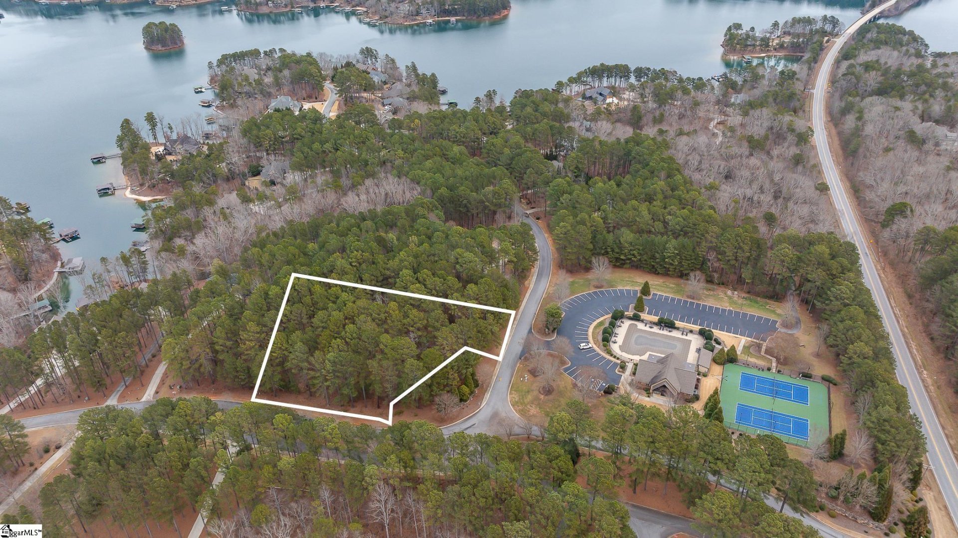 Property image 1 at 104 N Waterside Drive, Seneca, SC 29672