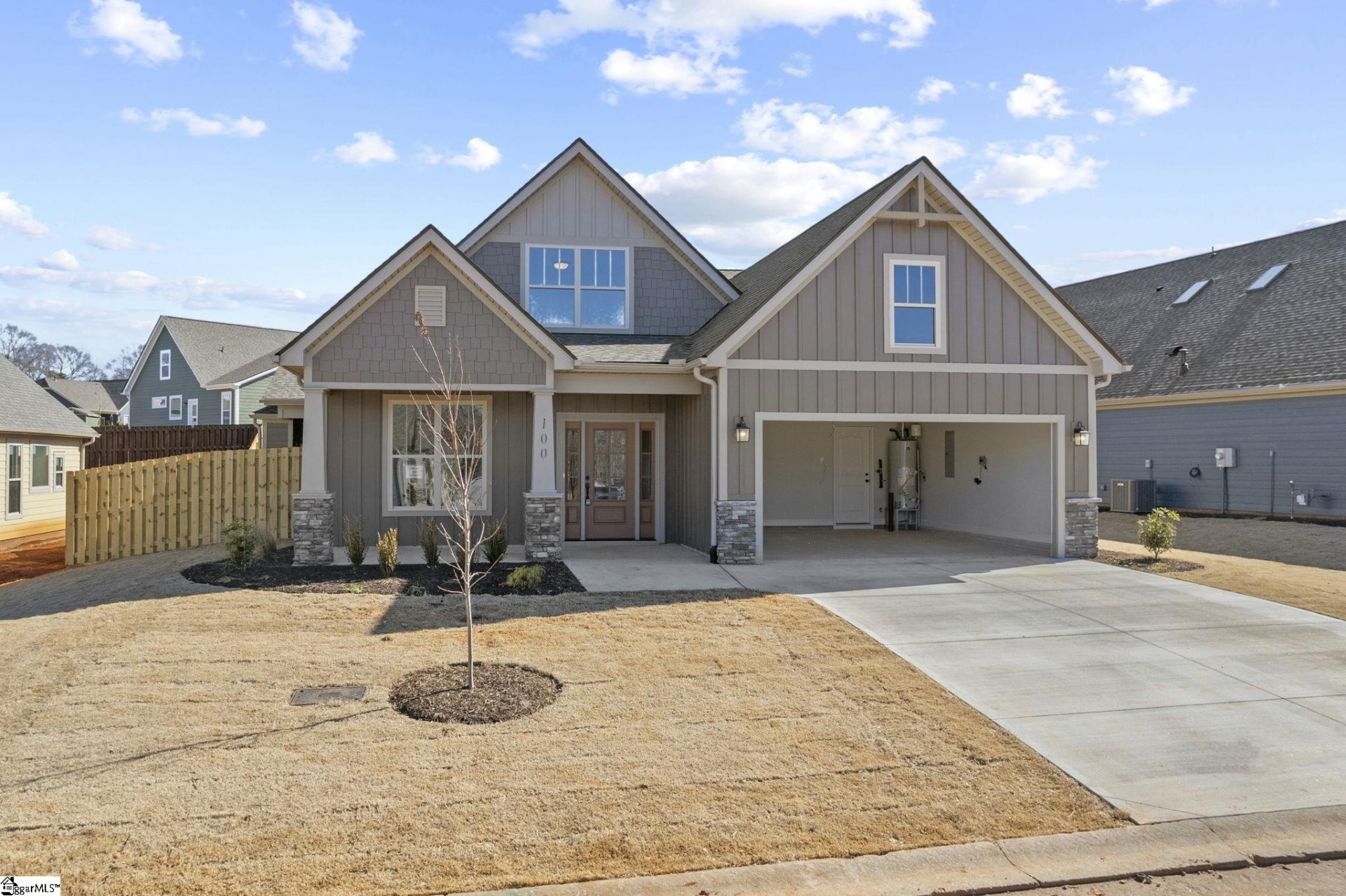 Property image 1 at 100 Ainsworth Street, Greenville, SC 29607