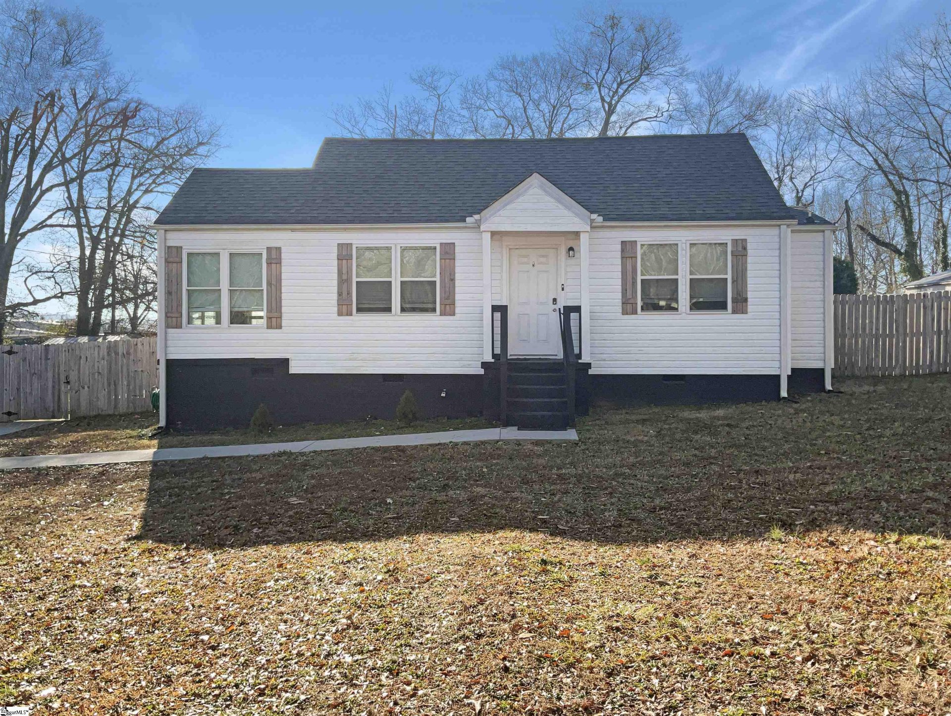 Property image 1 at 318 Crosby Circle, Greenville, SC 29605