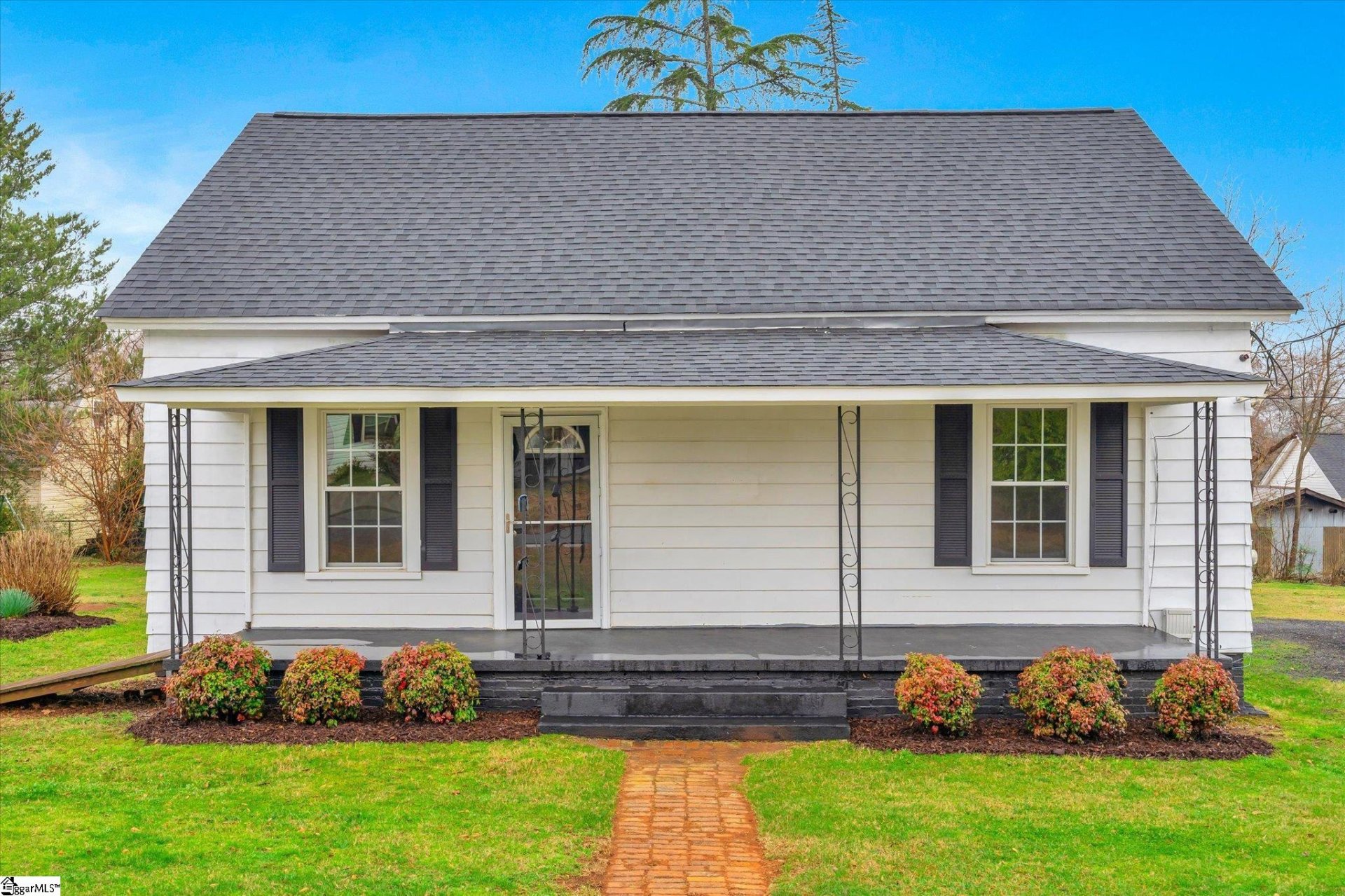 Property image 1 at 102 S 7th Street, Easley, SC 29640-3424