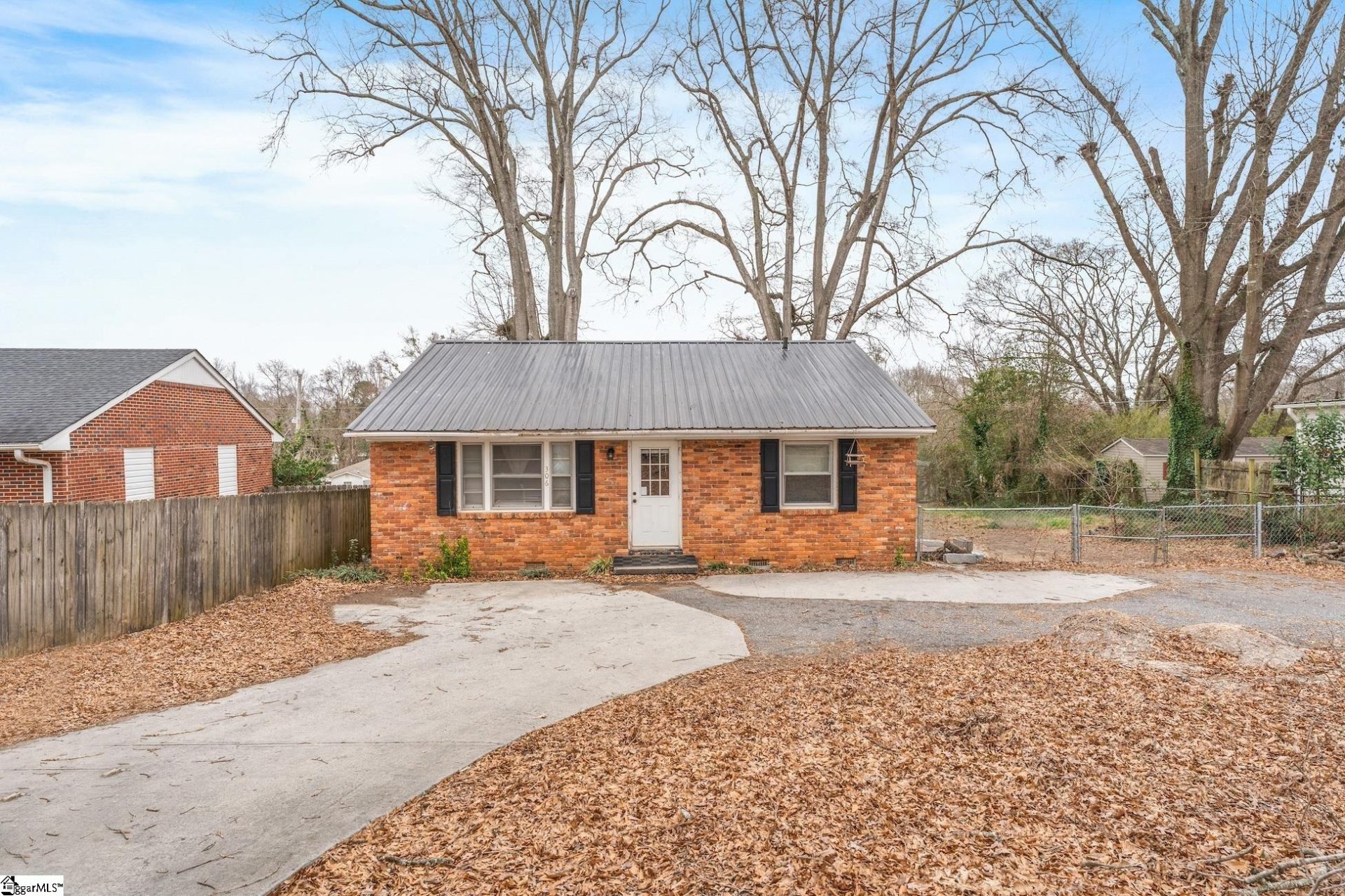 Property image 1 at 306 Dogwood Street, Anderson, SC 29625