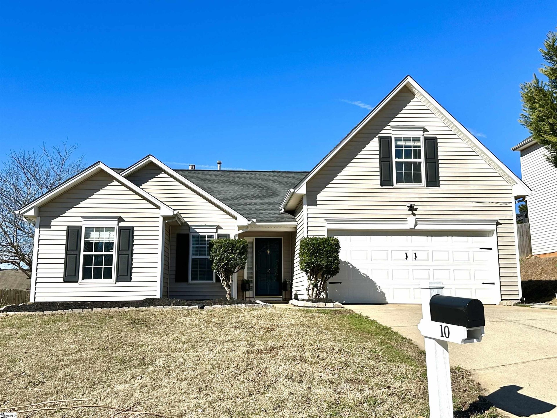 Property at 10 Crestbrook Drive, Greenville, SC 29607