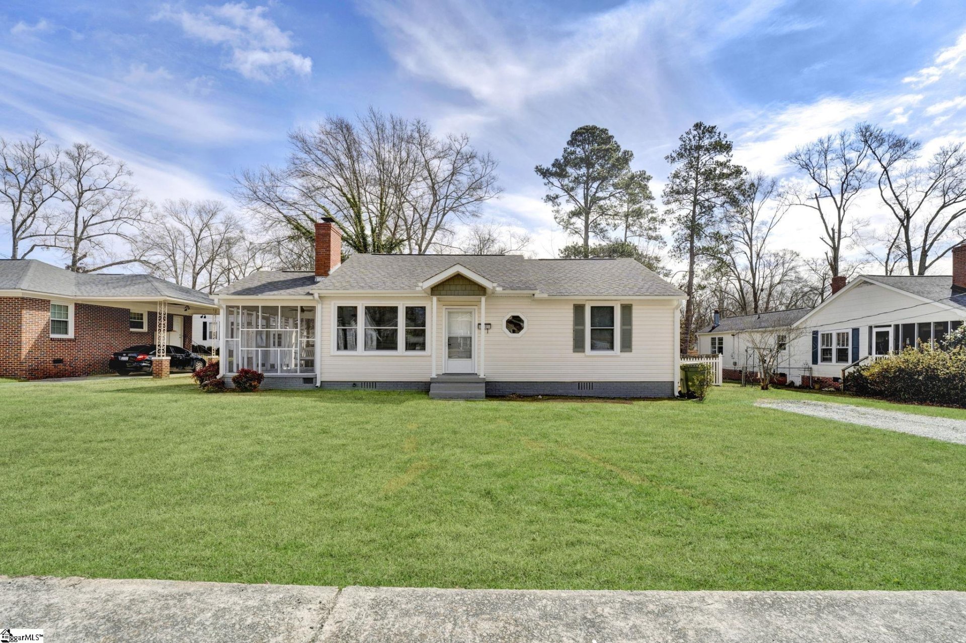 Property image 1 at 203 S Holland Street, Clinton, SC 29325