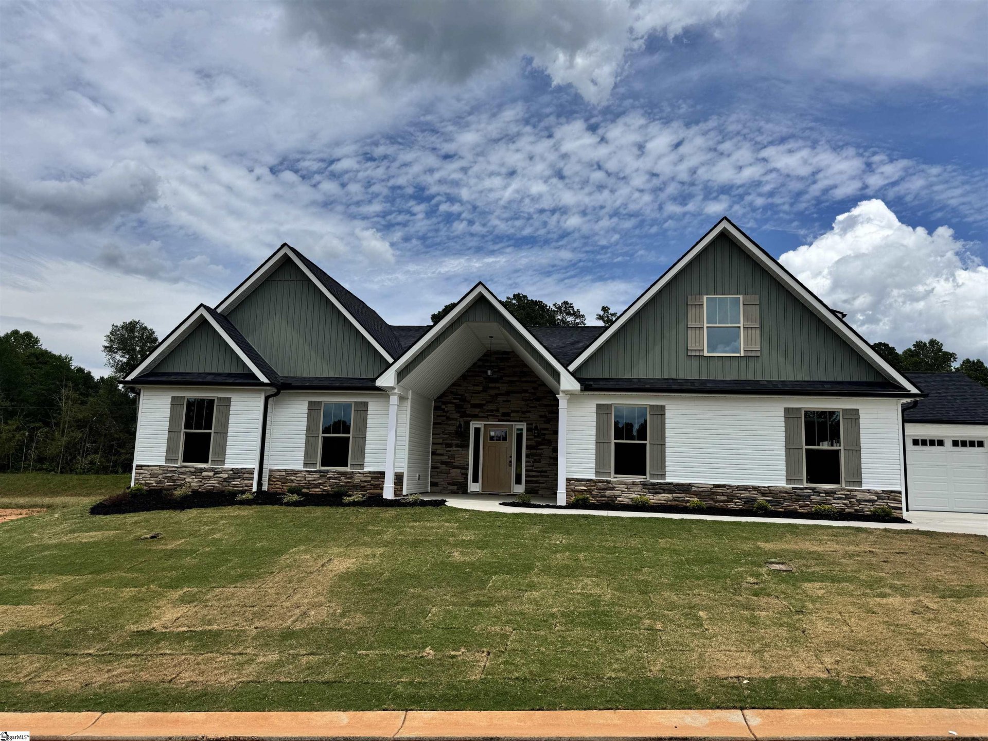 104 Hintons Farm Drive