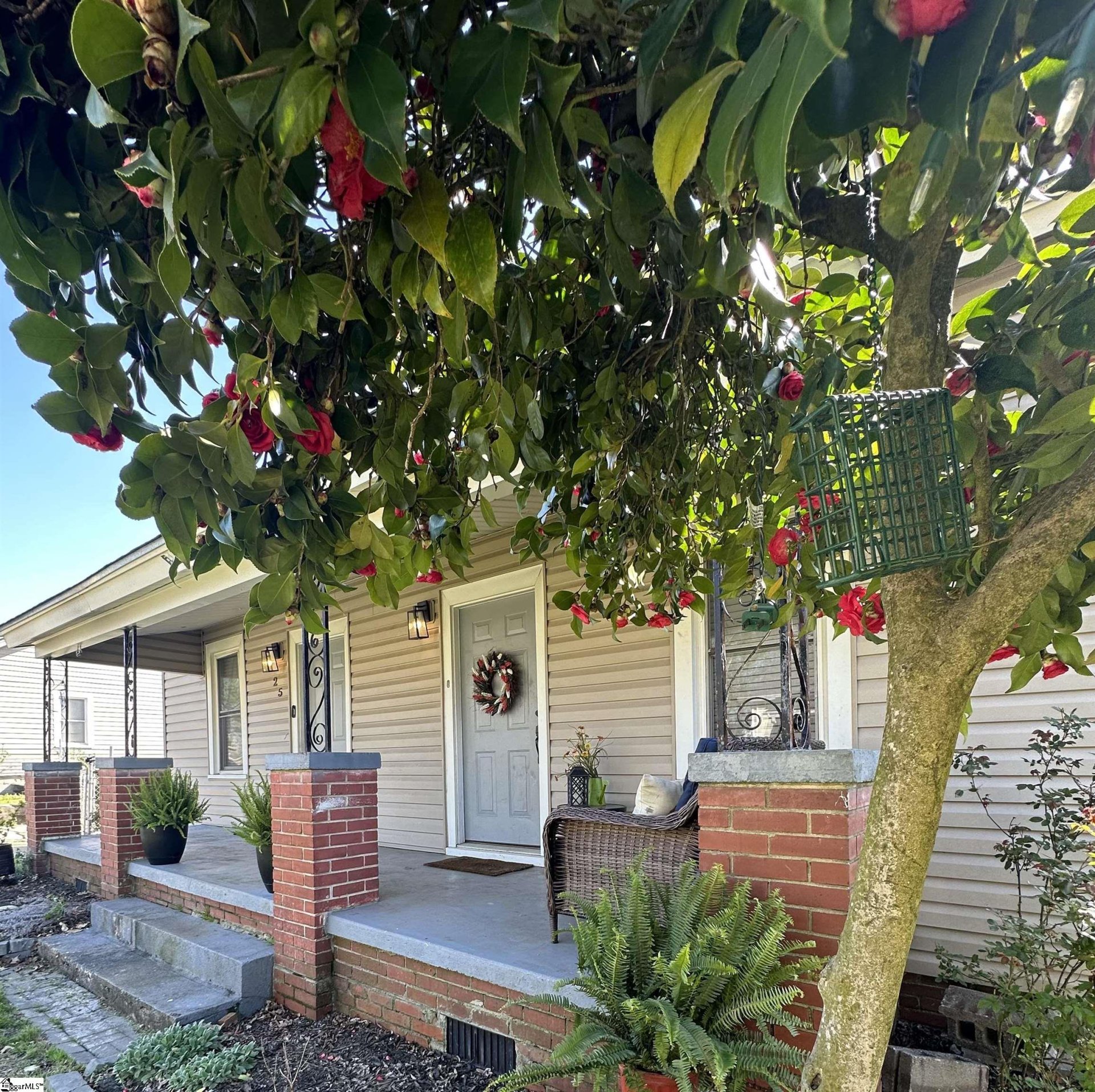 Property image 1 at 25 W Main Street, Greenville, SC 29611