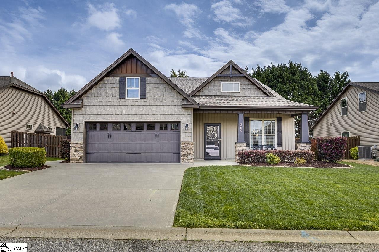 Property image 1 at 807 Lynshire Lane, Moore, SC 29369