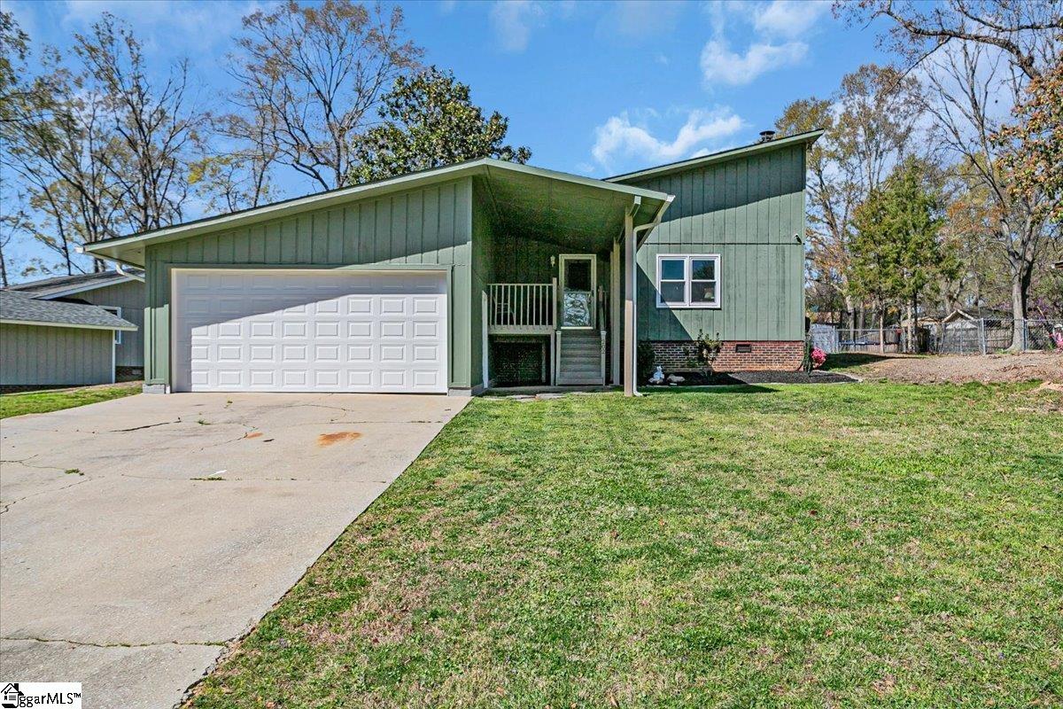 Property image 1 at 202 Stonegate Road, Simpsonville, SC 29681