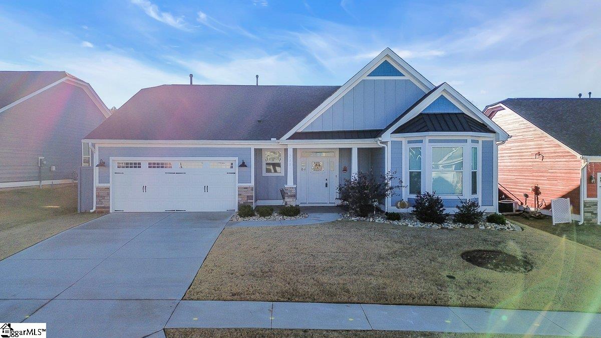 Property image 1 at 218 Lincoln Hill Road, Taylors, SC 29687