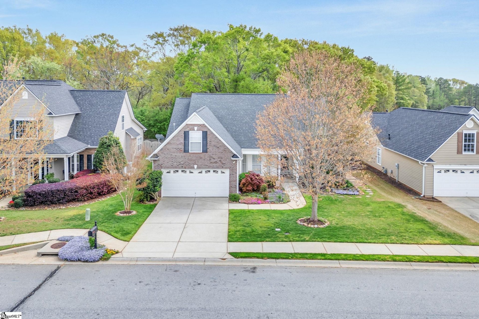 Property image 1 at 121 Saint Johns Street, Simpsonville, SC 29680-7730