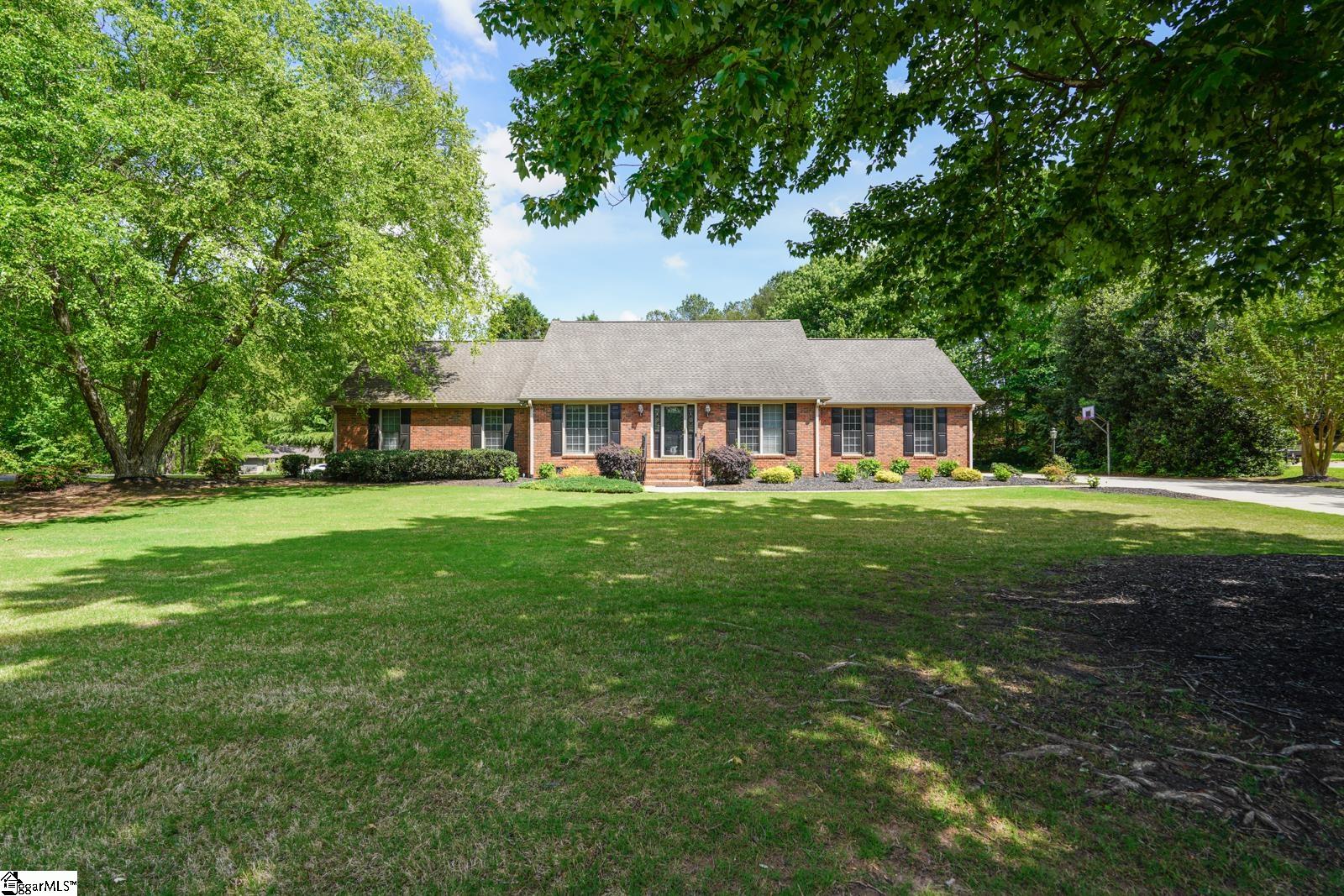 Property image 1 at 1215 Shadowood Drive, Spartanburg, SC 29301