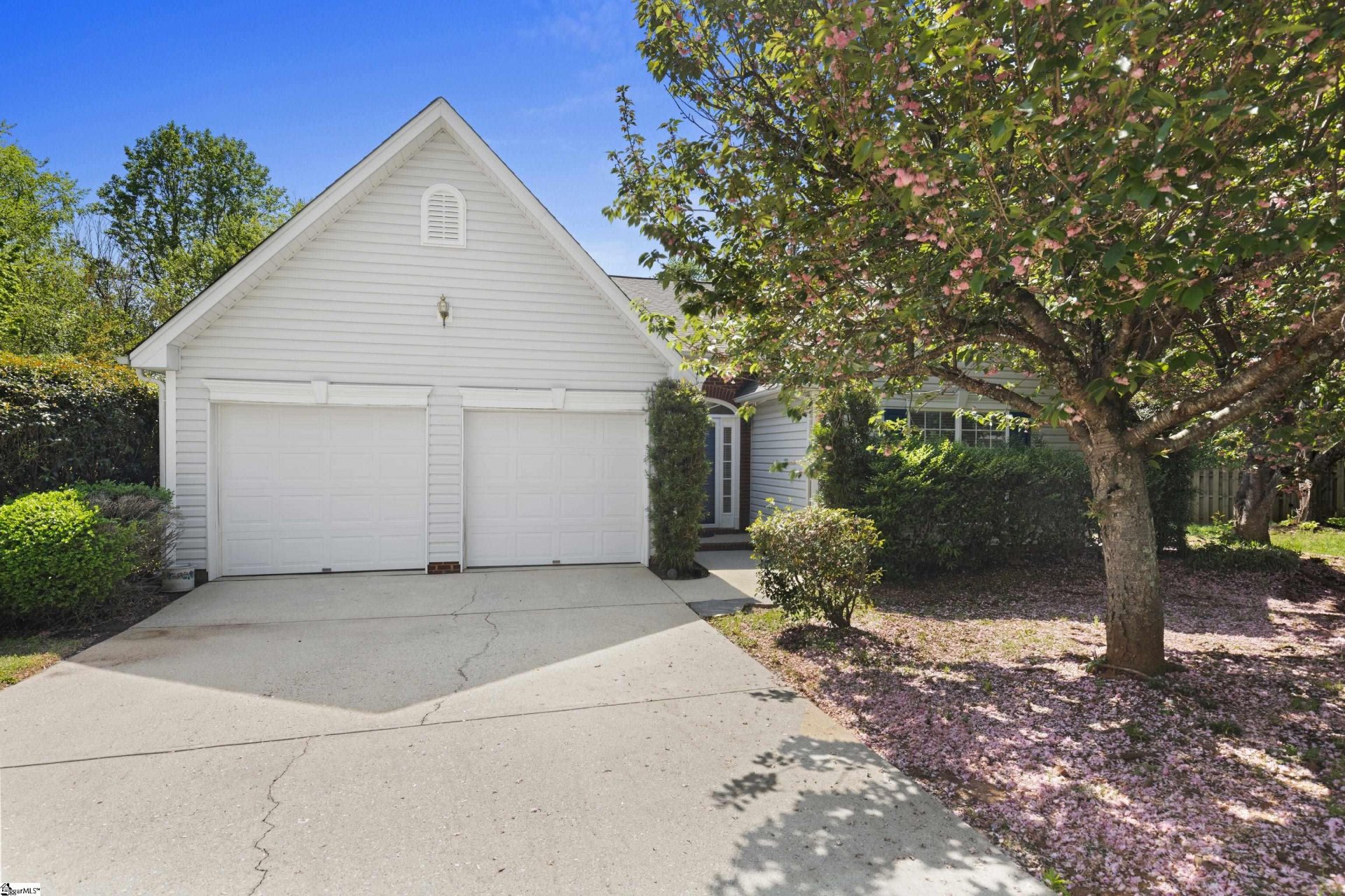 Property image 1 at 114 Cobb Hall Court, Greenville, SC 29607