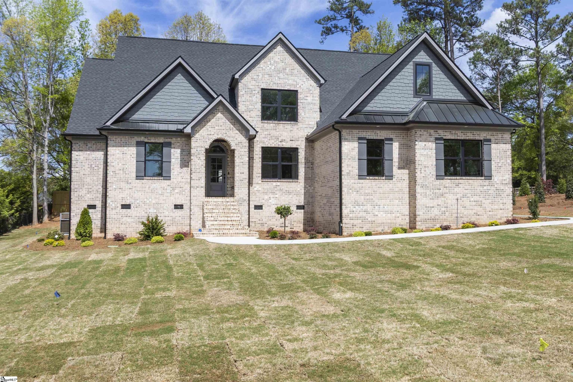 Property image 1 at 221 Graylyn Drive, Anderson, SC 29621